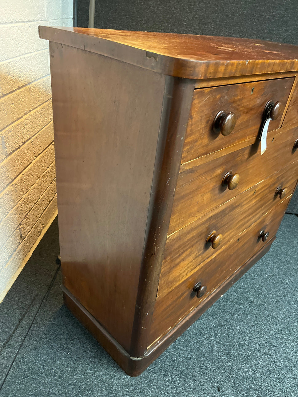 Antique 3+2 mahogany chest of drawers (H1110 x W 1220 x D 500 mm) 1225