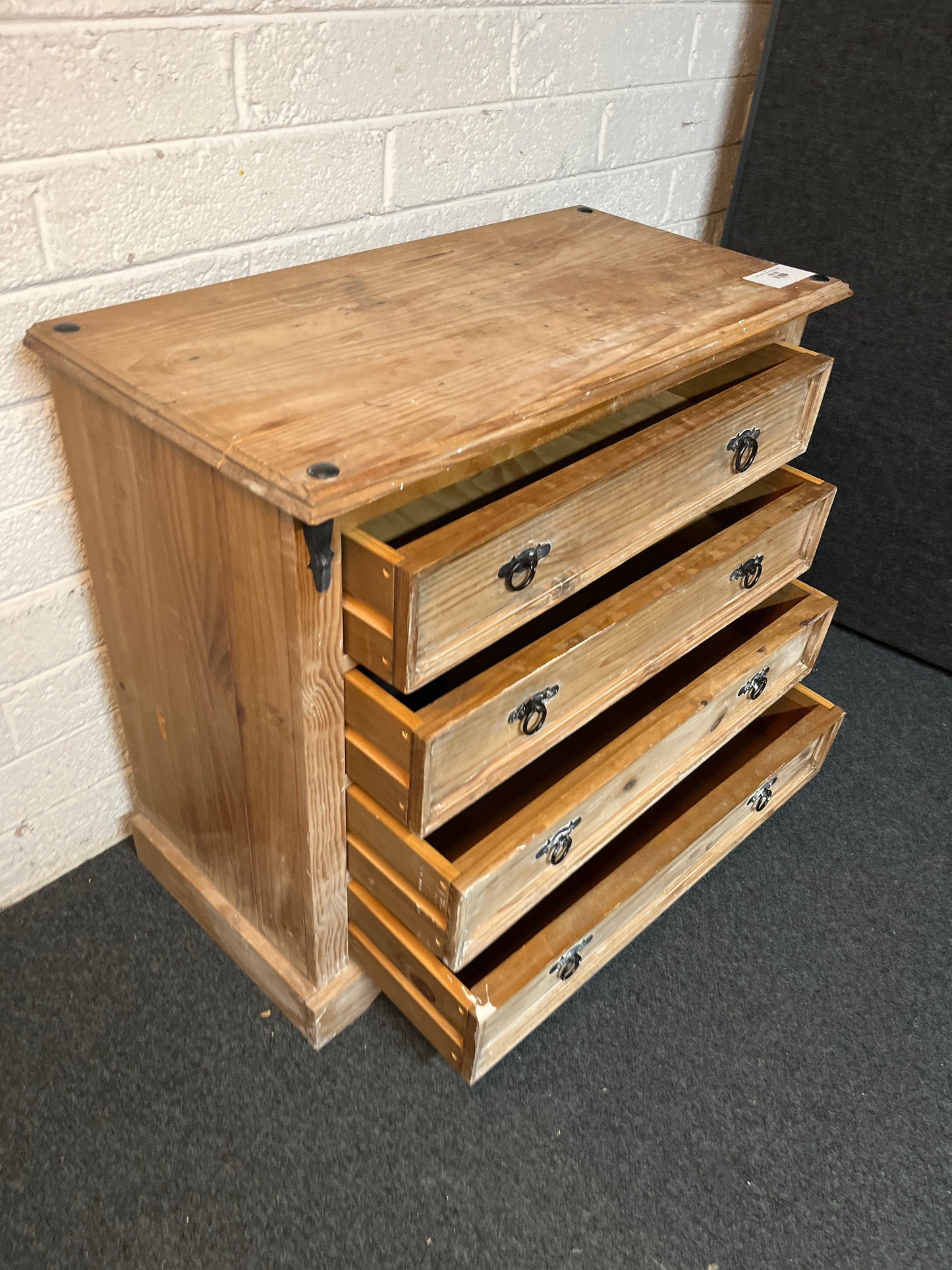 Mexican pine 4 drawer chest of drawers Noreen