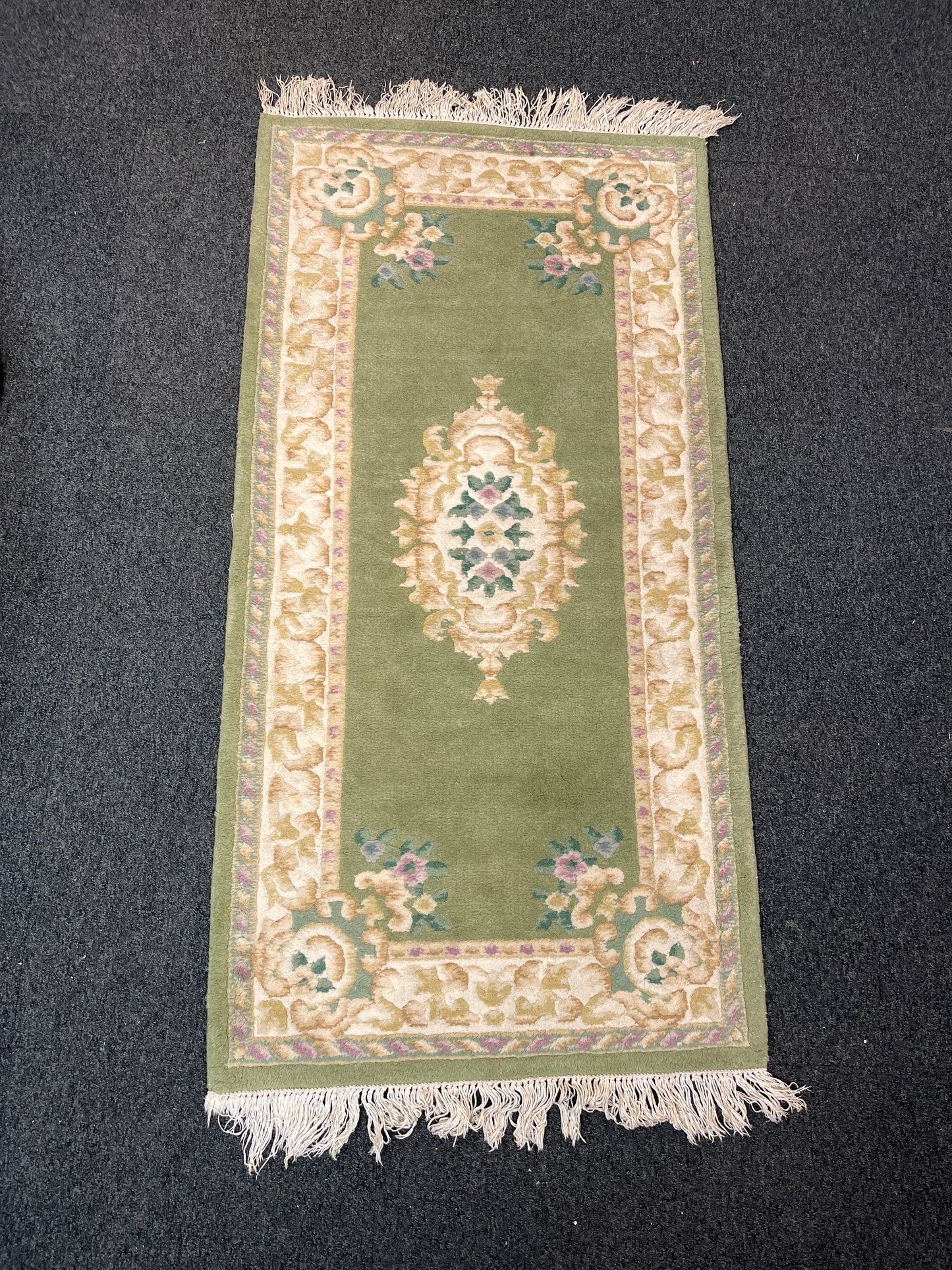 Light green and white persian pattern runner floor rug (170 x 80 cm) 3126