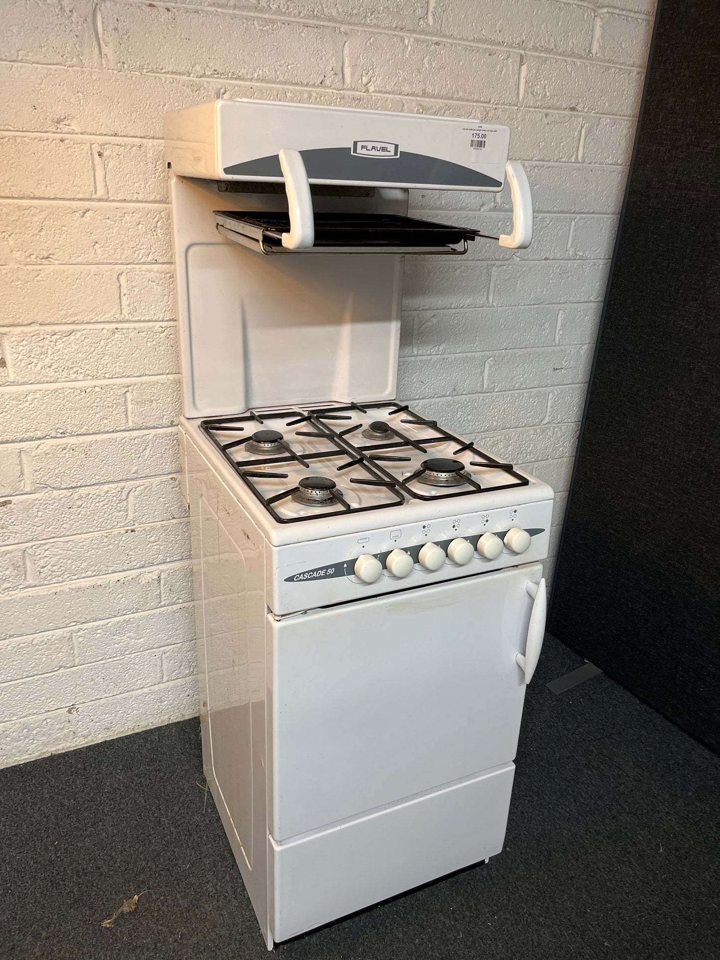 Cascade bottle gas upright cooker and oven 2225