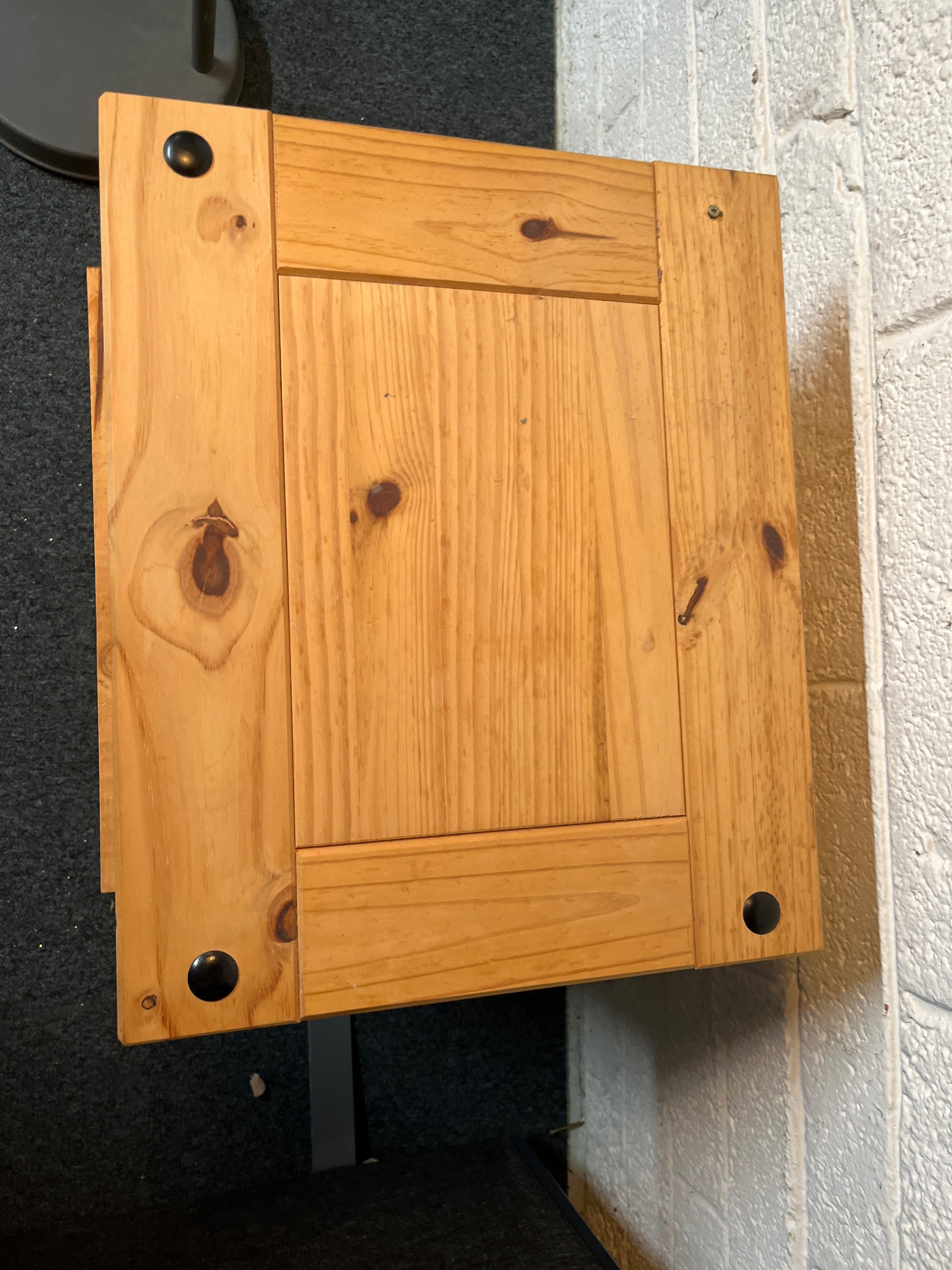 Waxed pine corona 1 door 1 drawer bedside locker (H 64 x W 51 x D 43 cm) 2225