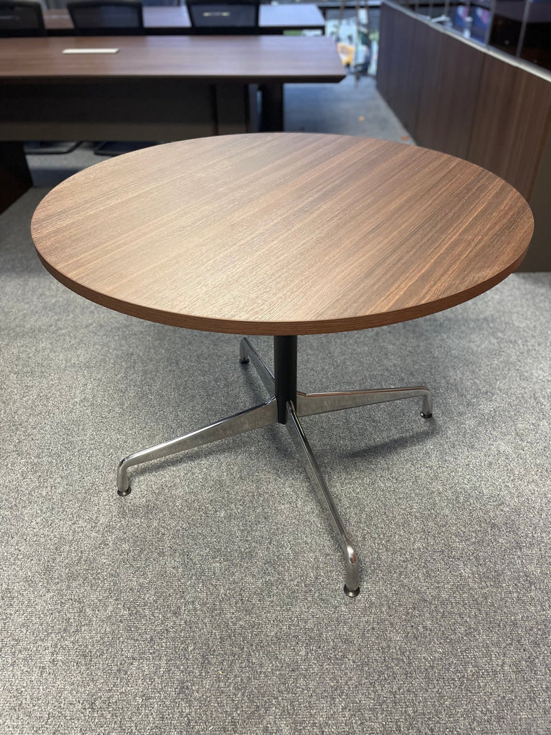 1M Parnell Round Meeting Table - image 3