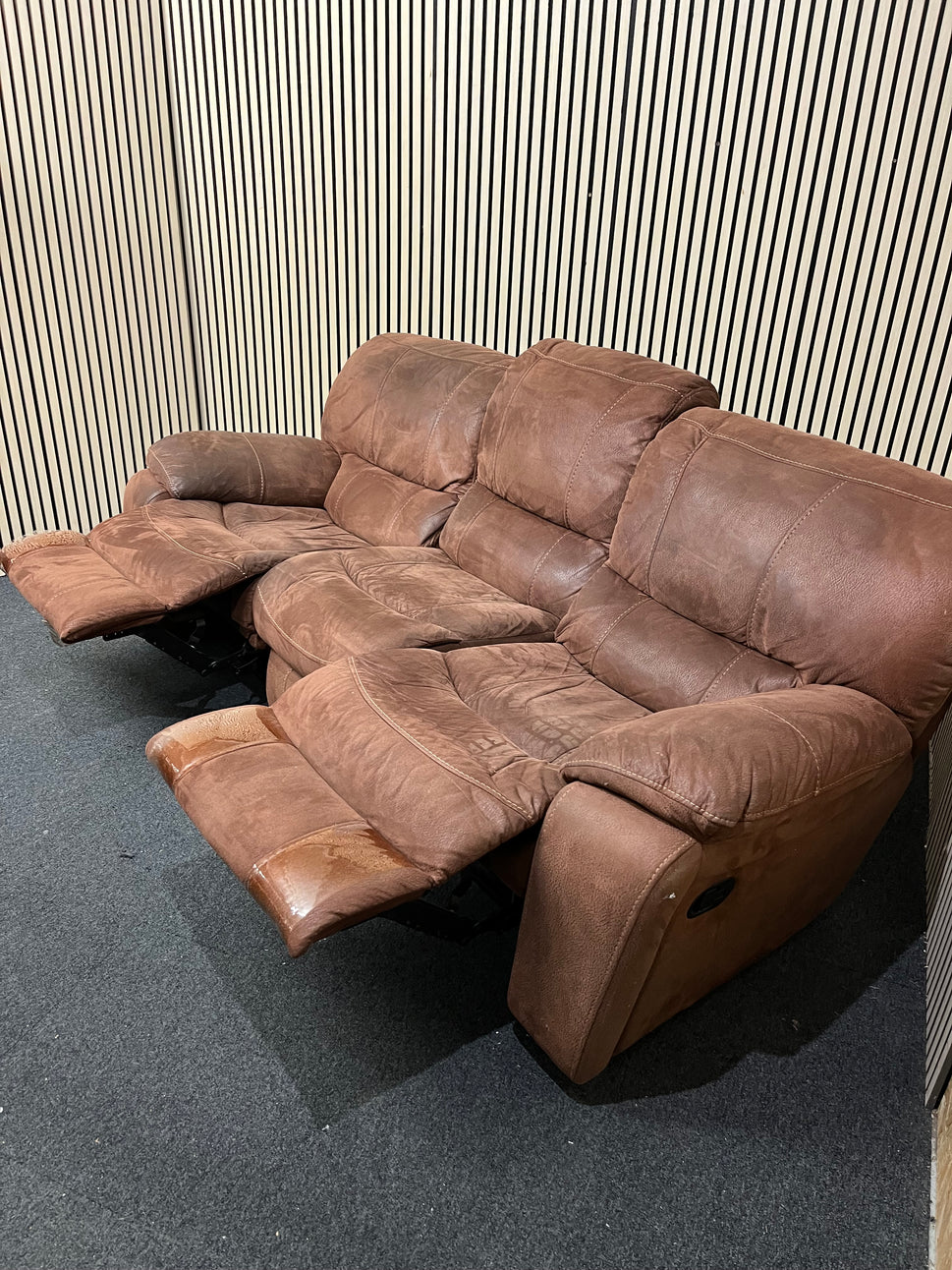 3 seater brown suede fabric recliner armchair 1226