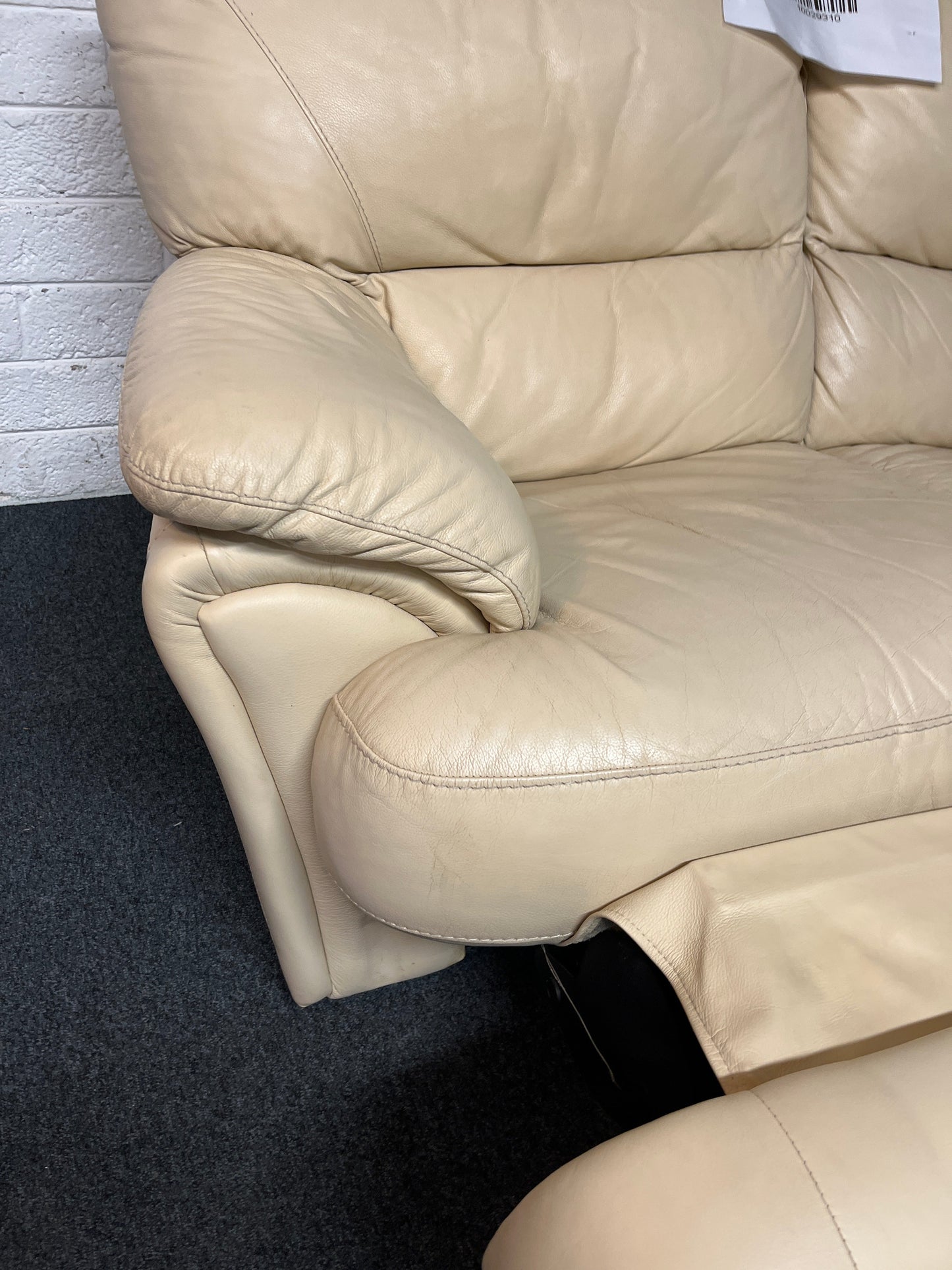 2 seater cream leather sofa  1225