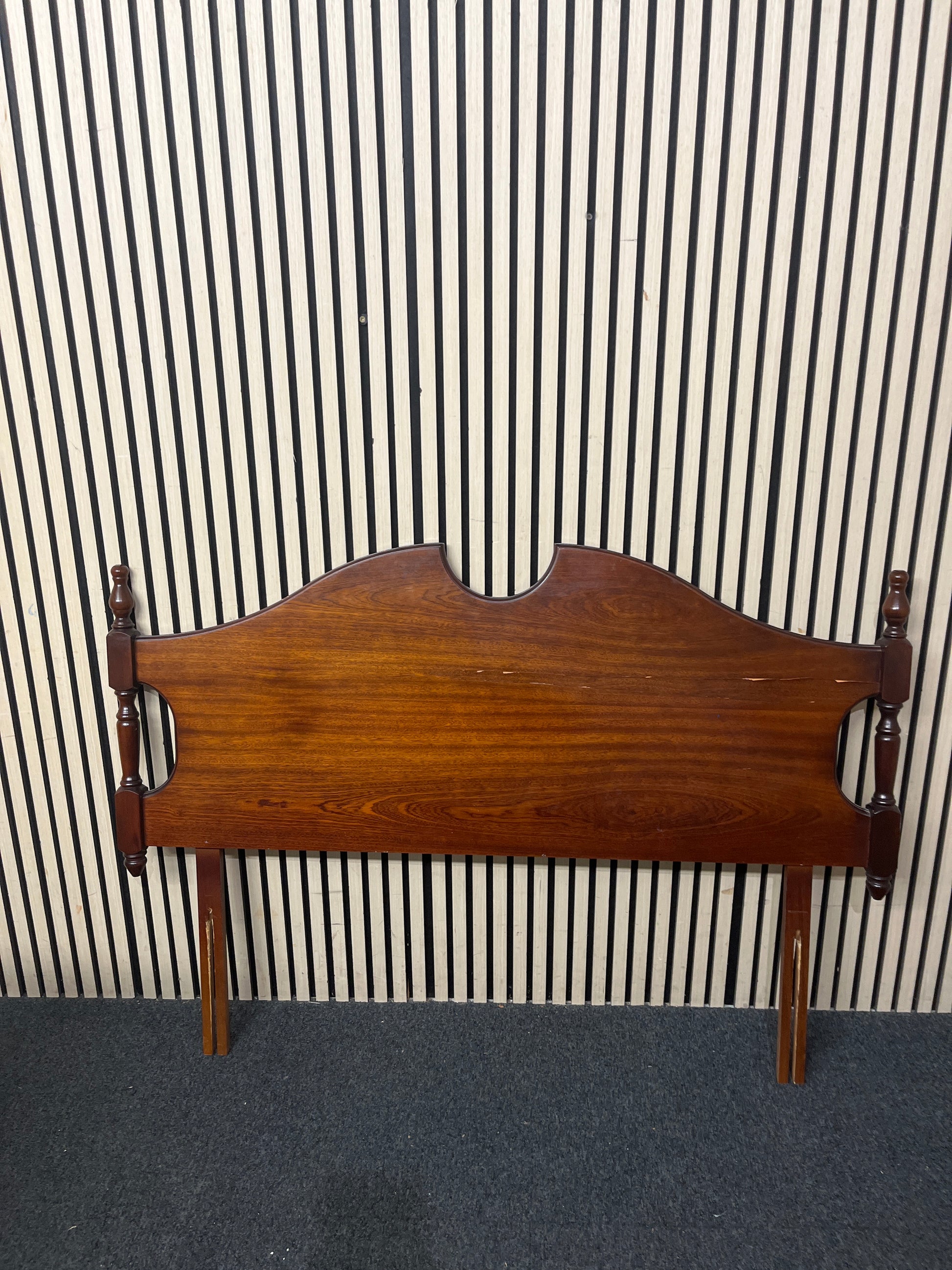 4ft 6 Mahogany headboard   44187