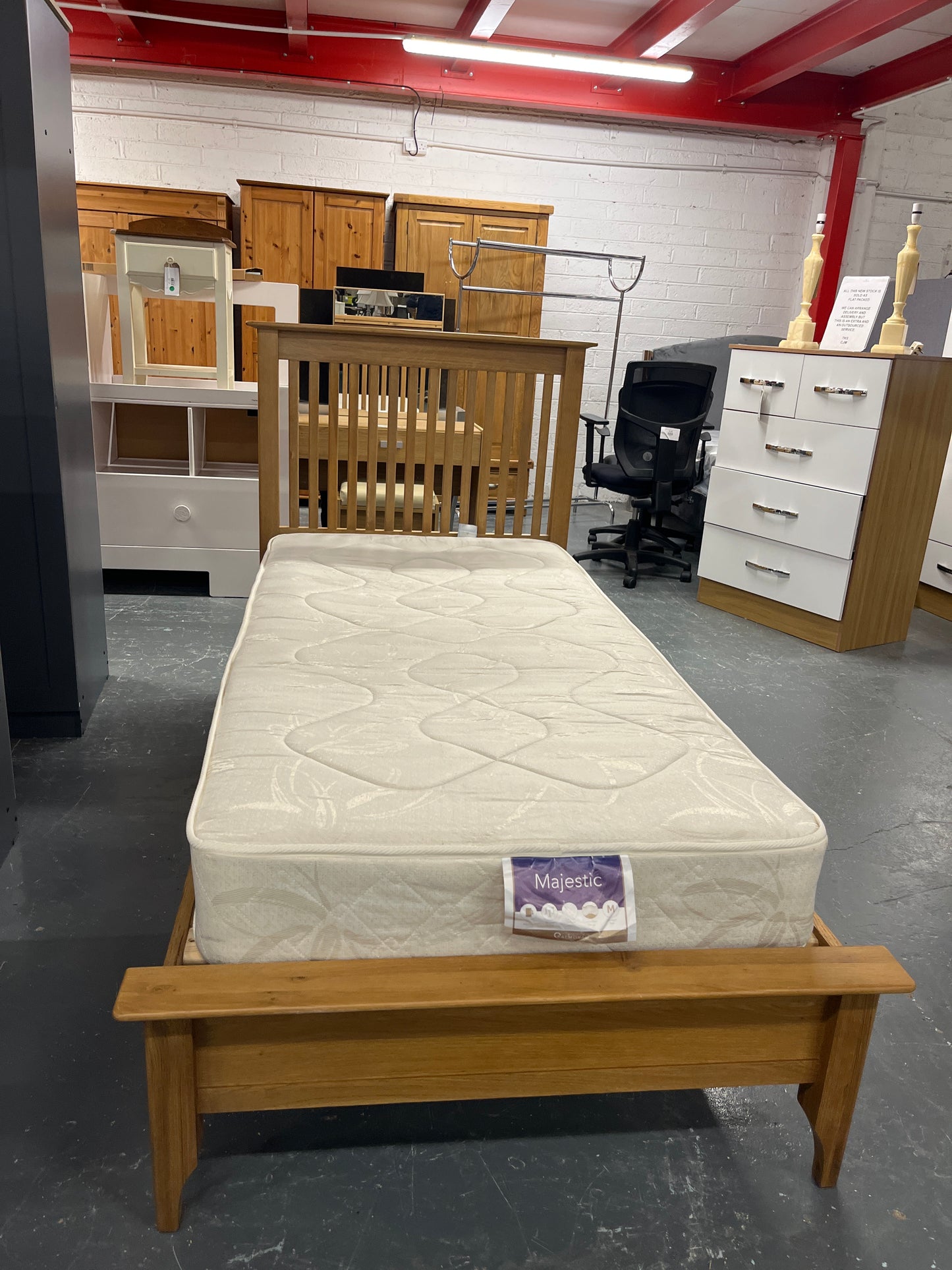 3ft high end solid oak framed bed 43435