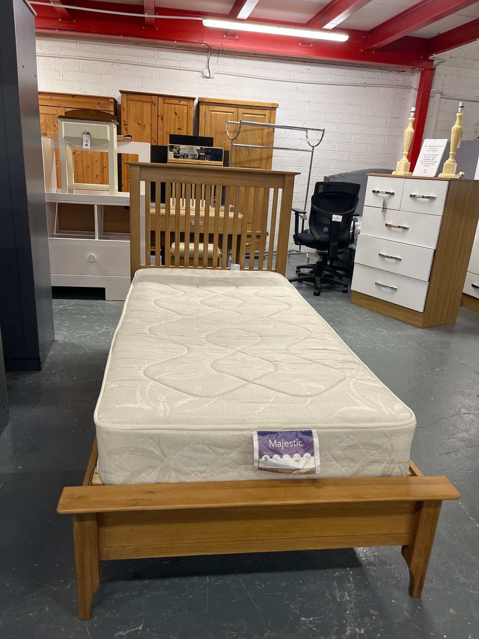 3ft high end solid oak framed bed 43435
