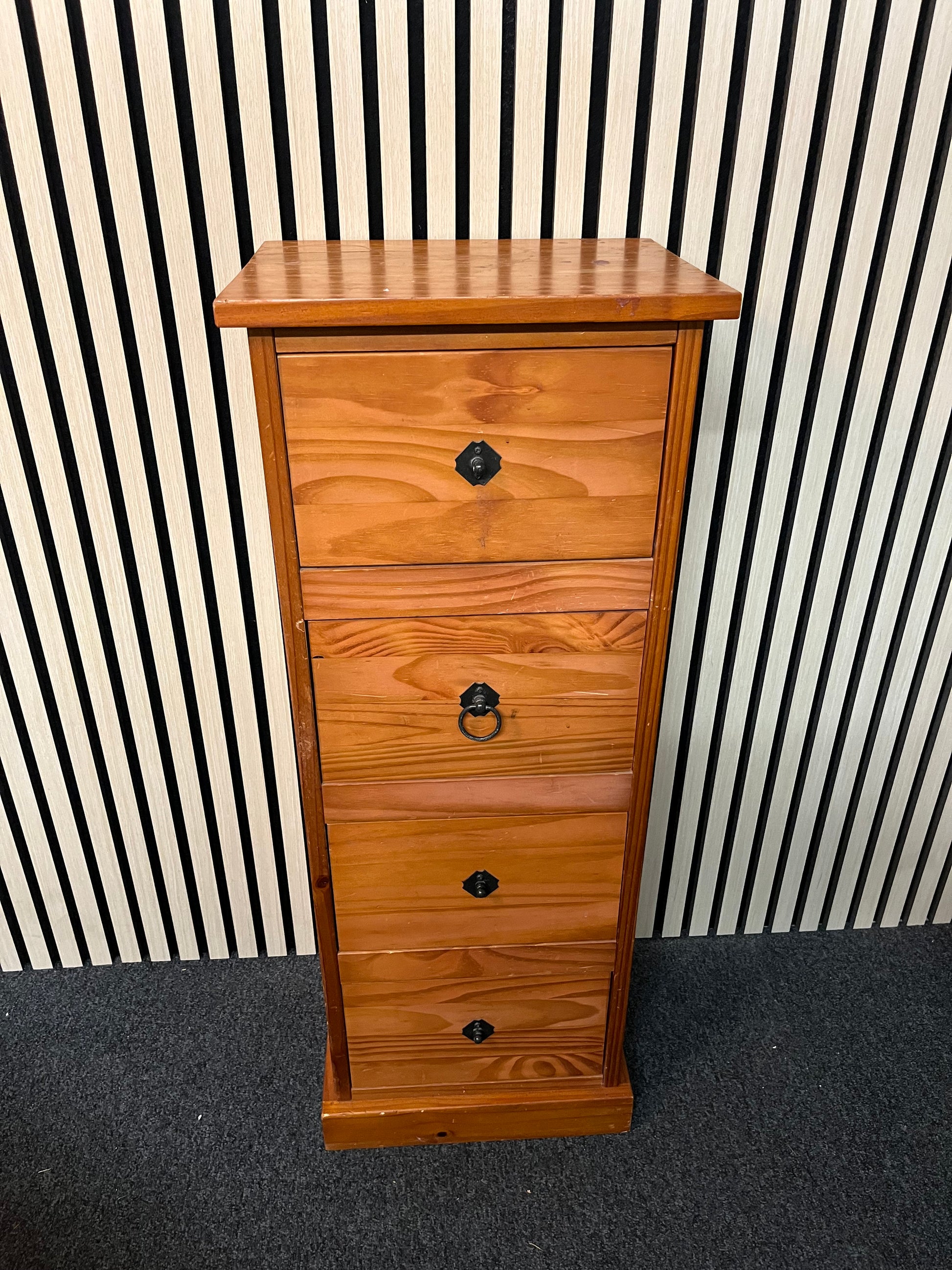Pine tall boy with 4 drawers  1325