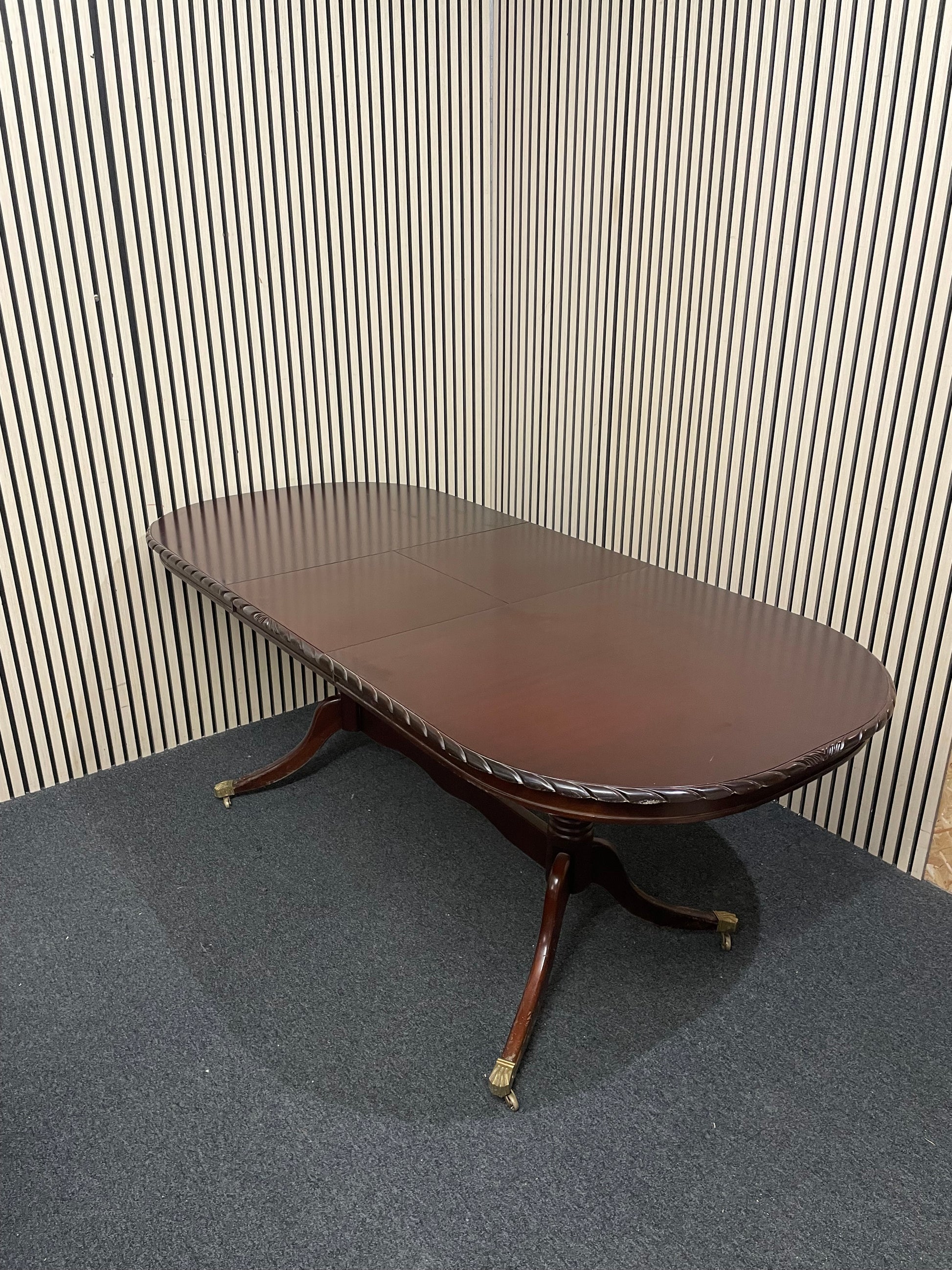 Rossmore Mahogany extendable oval dining table (L 158 - 208 x W 80 cm)   1226