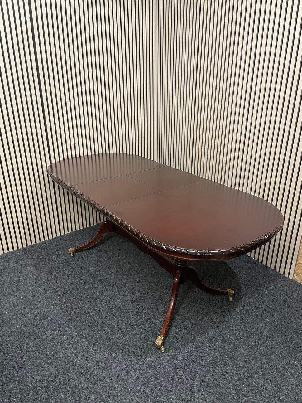 Rossmore Mahogany extendable oval dining table (L 158 - 208 x W 80 cm)   1226