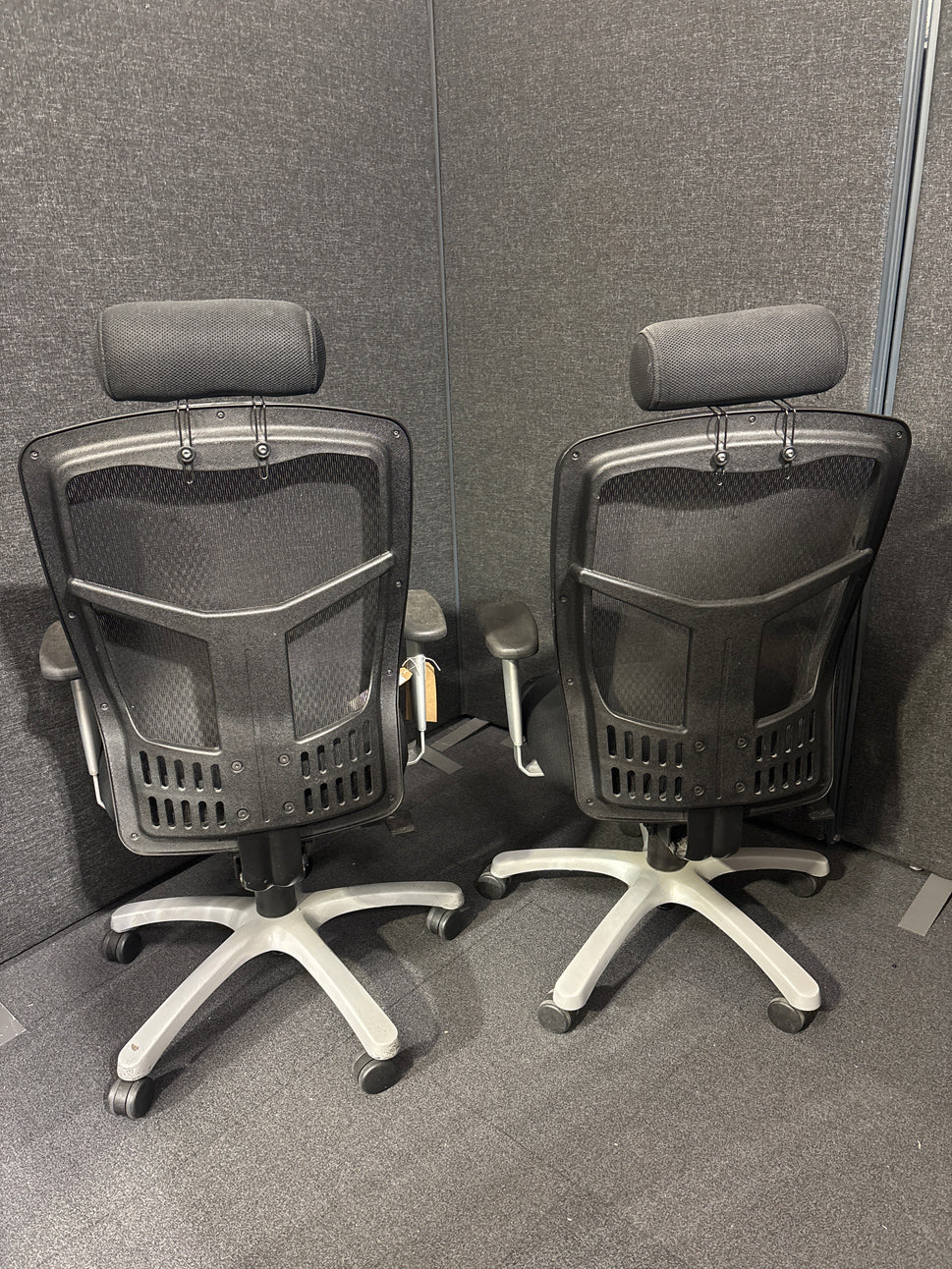 Black fabric seat mesh back second hand swivel chair