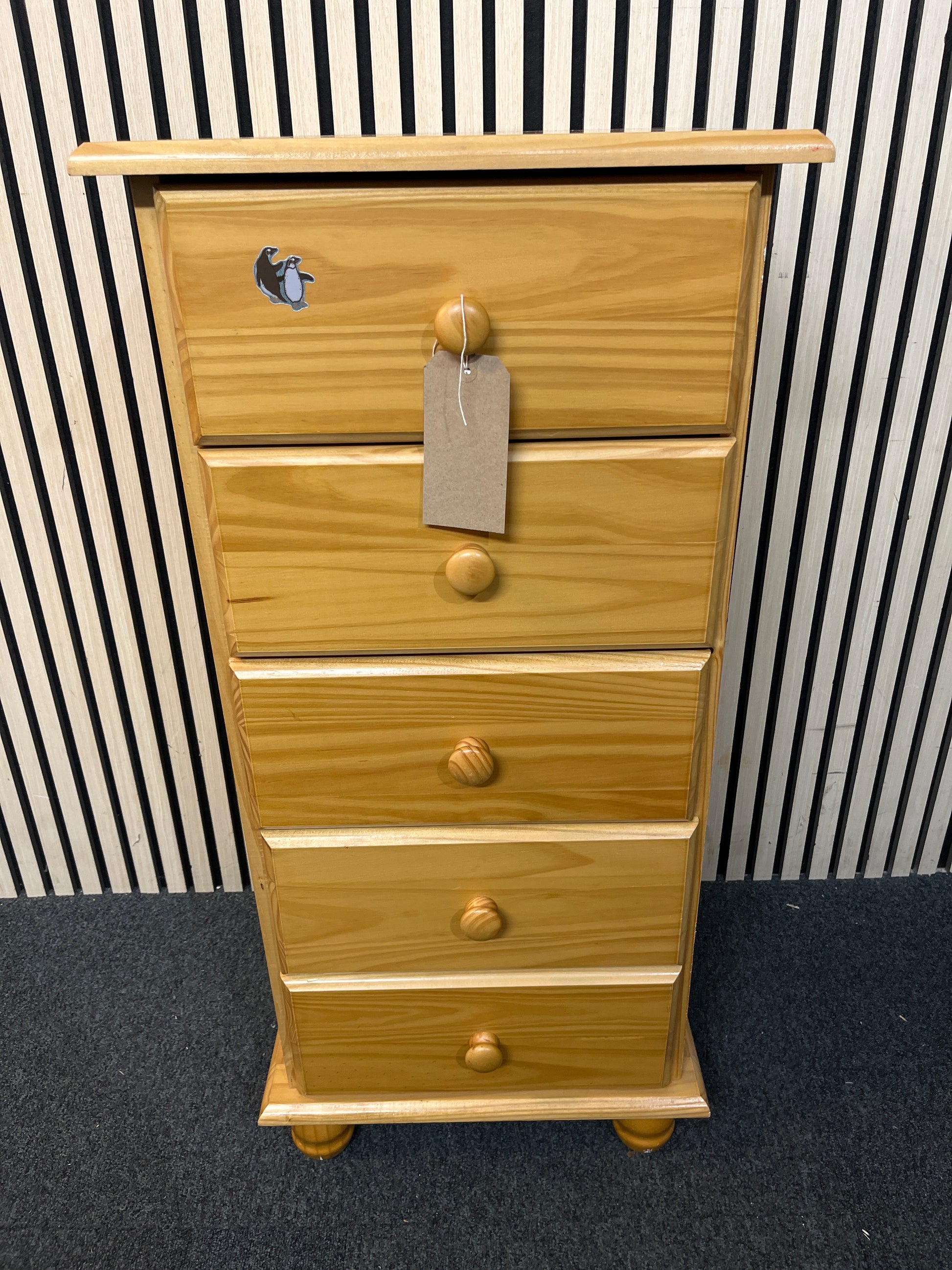 Pine 5 drawer tall boy (H 95 x W 46 x D 44 cm) 3126