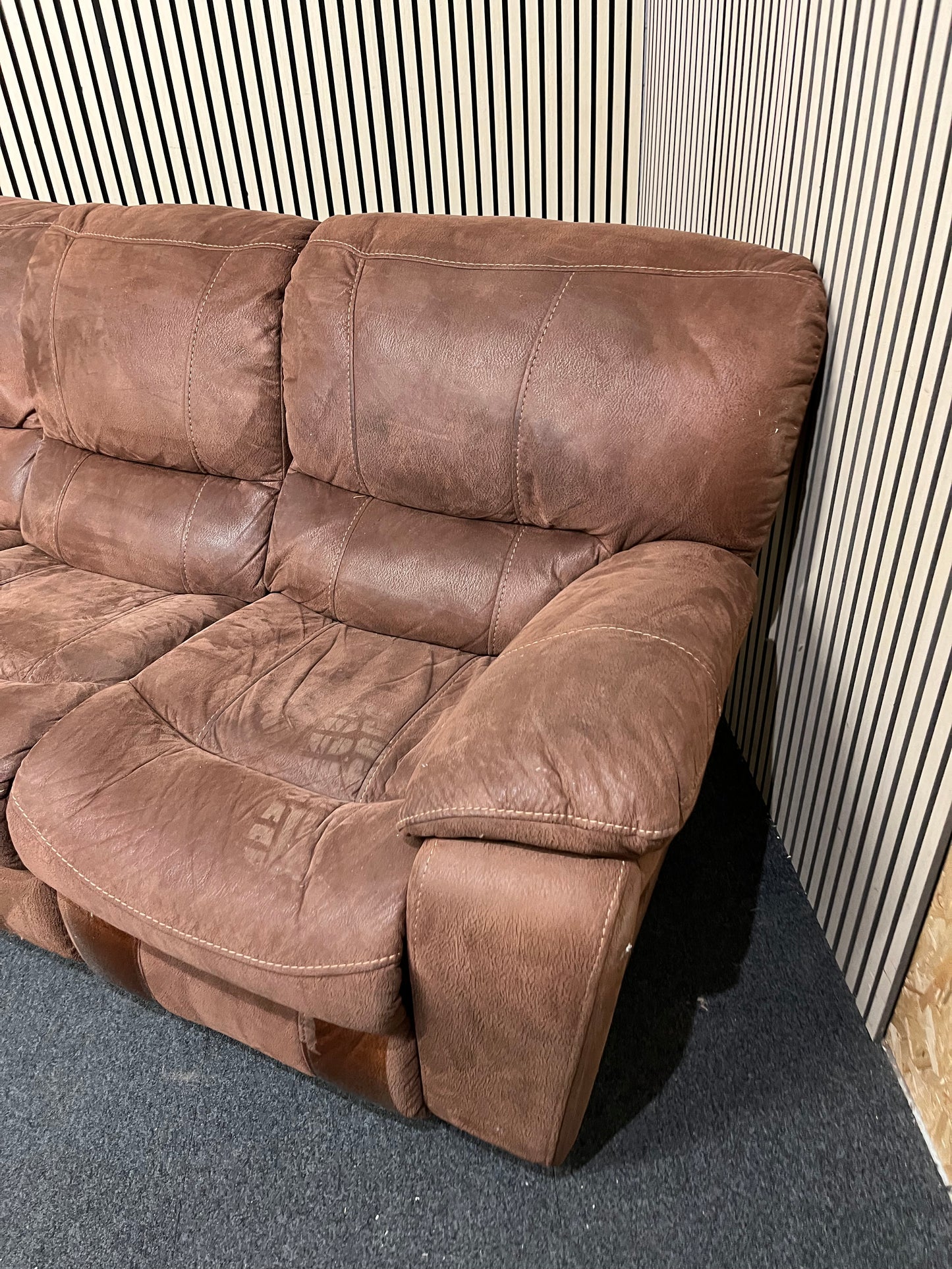3 seater brown suede fabric recliner armchair 1226