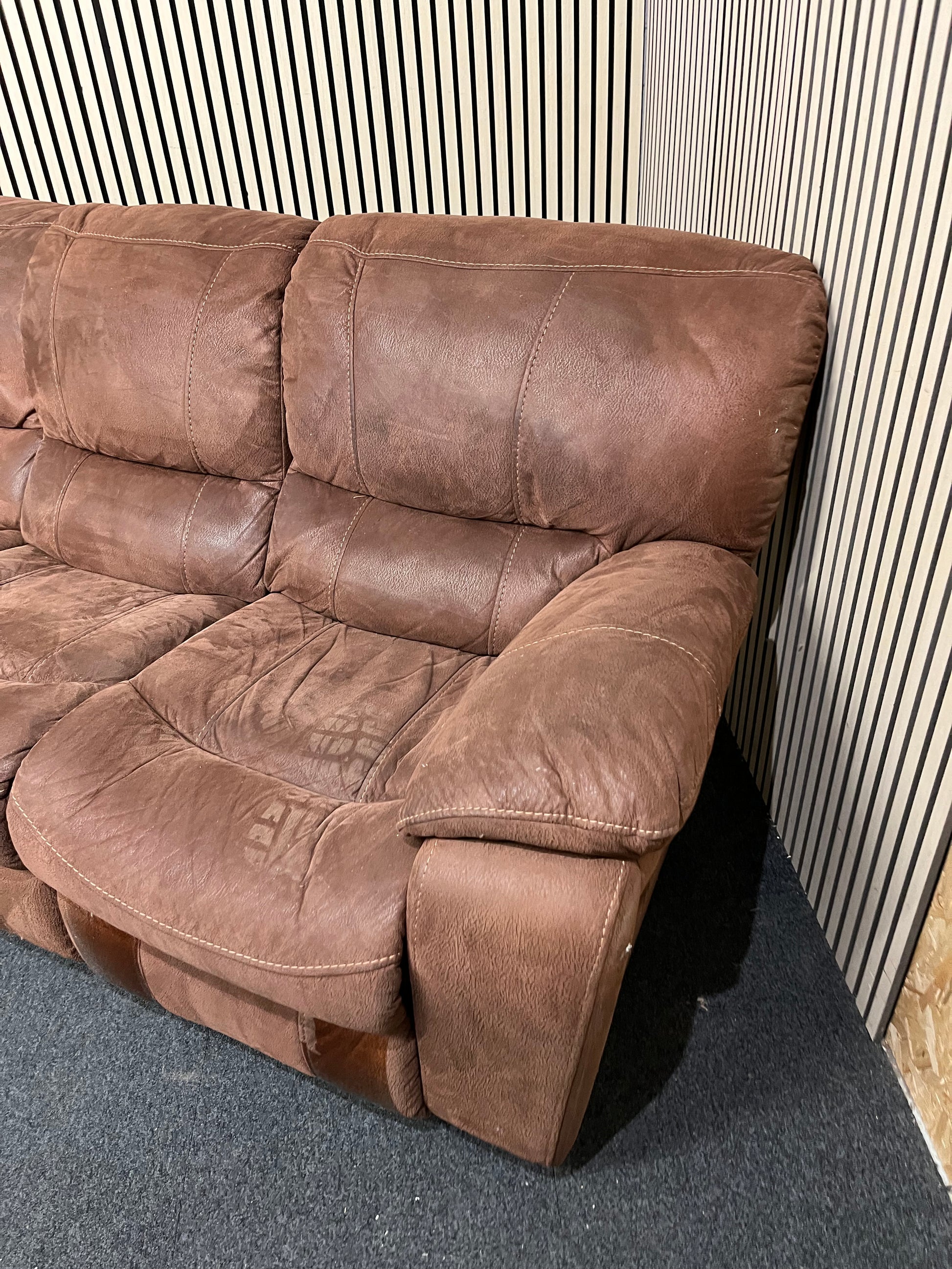 3 seater brown suede fabric recliner armchair 1226