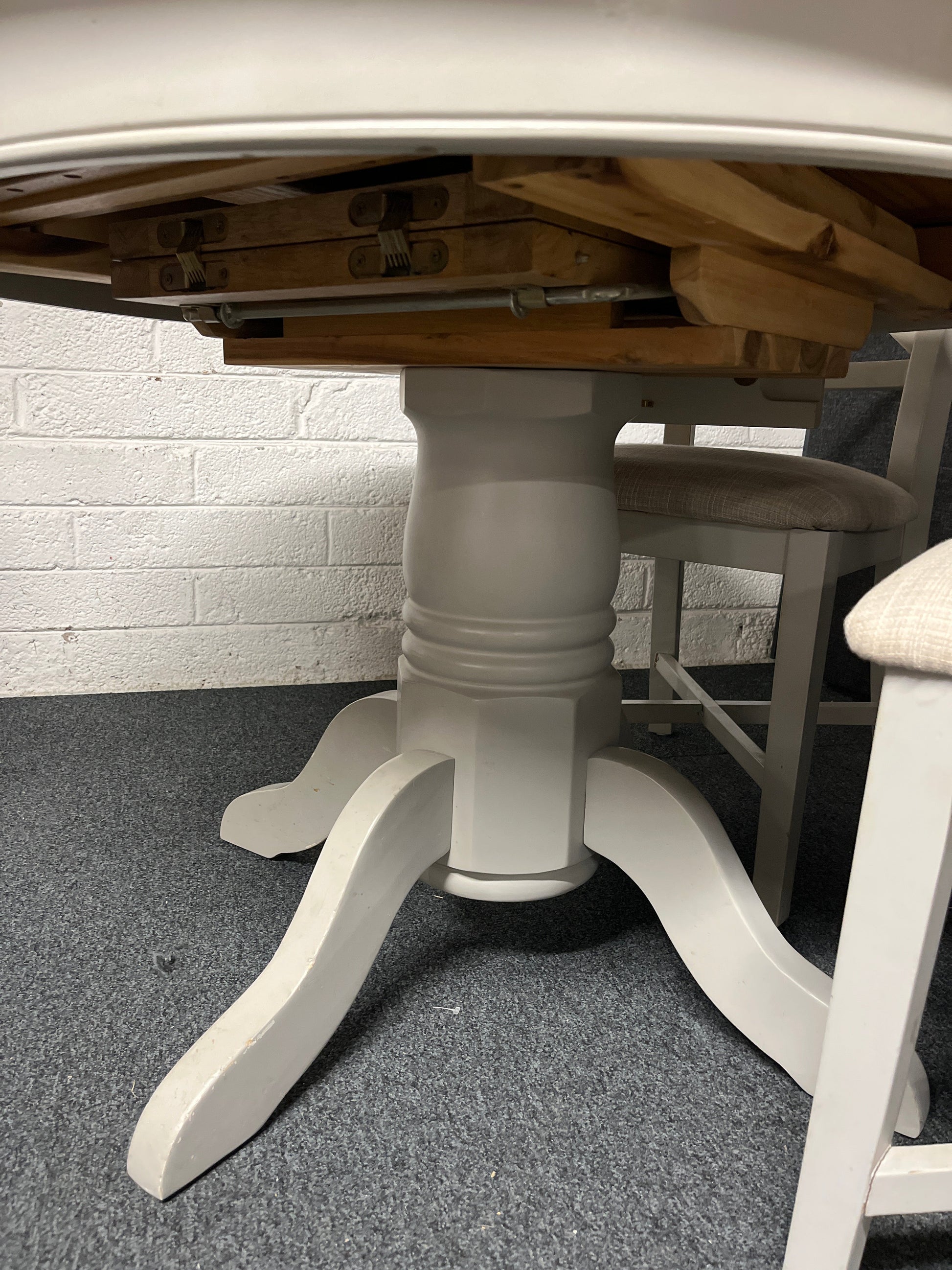 Solid Oak Circular Table with Painted Grey Base & 4 matching chairs 1225