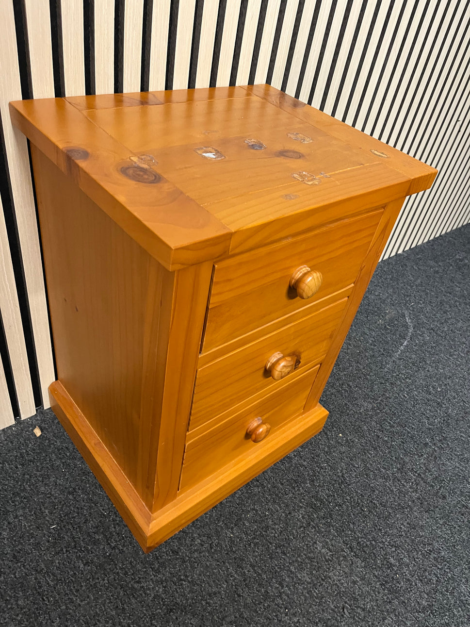 Pine 3 drawer bedside locker  2325