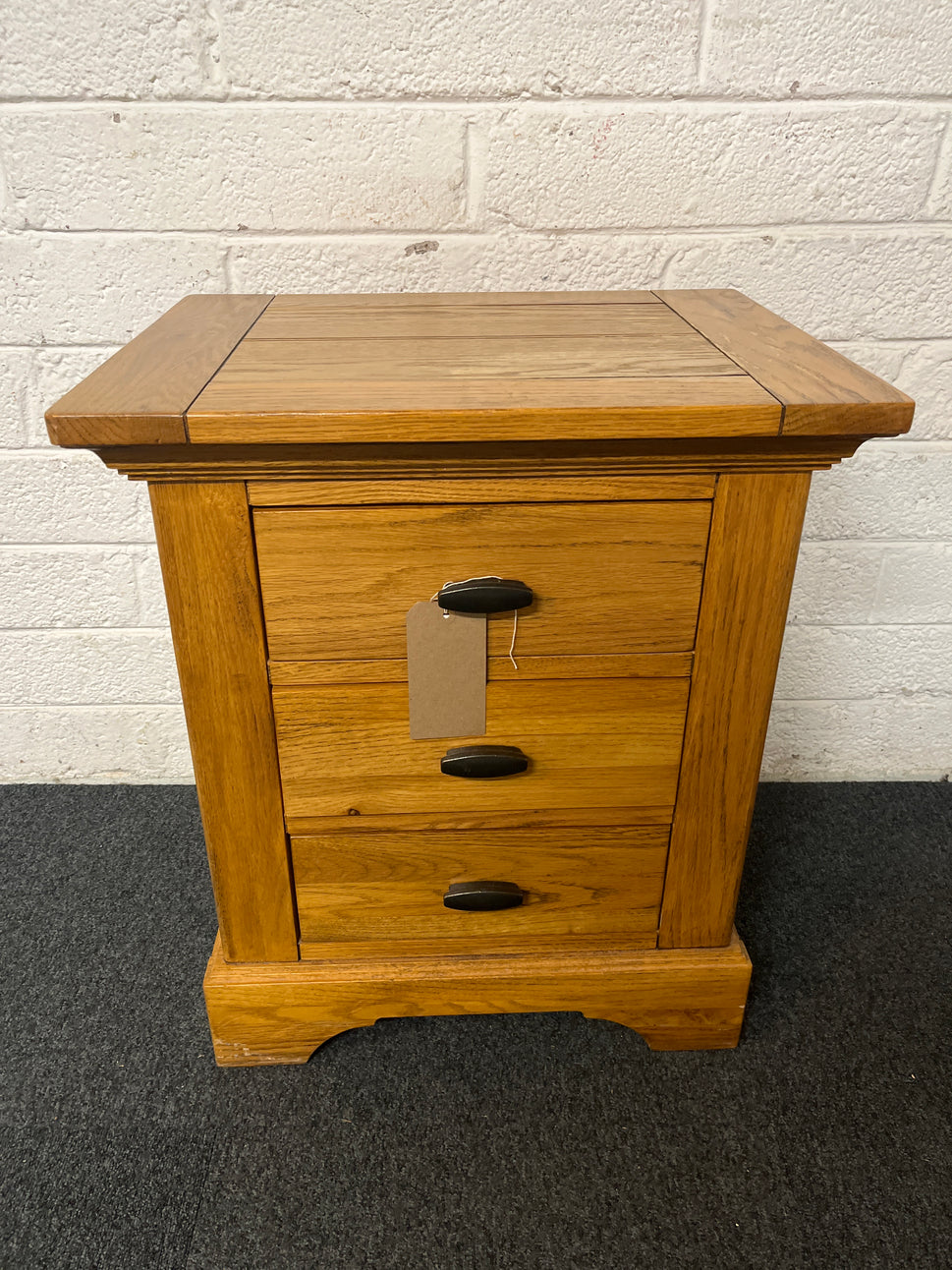 Solid oak 3 drawer bedside locker with black handles (H 64 x W 55 x D 42 cm) 1325
