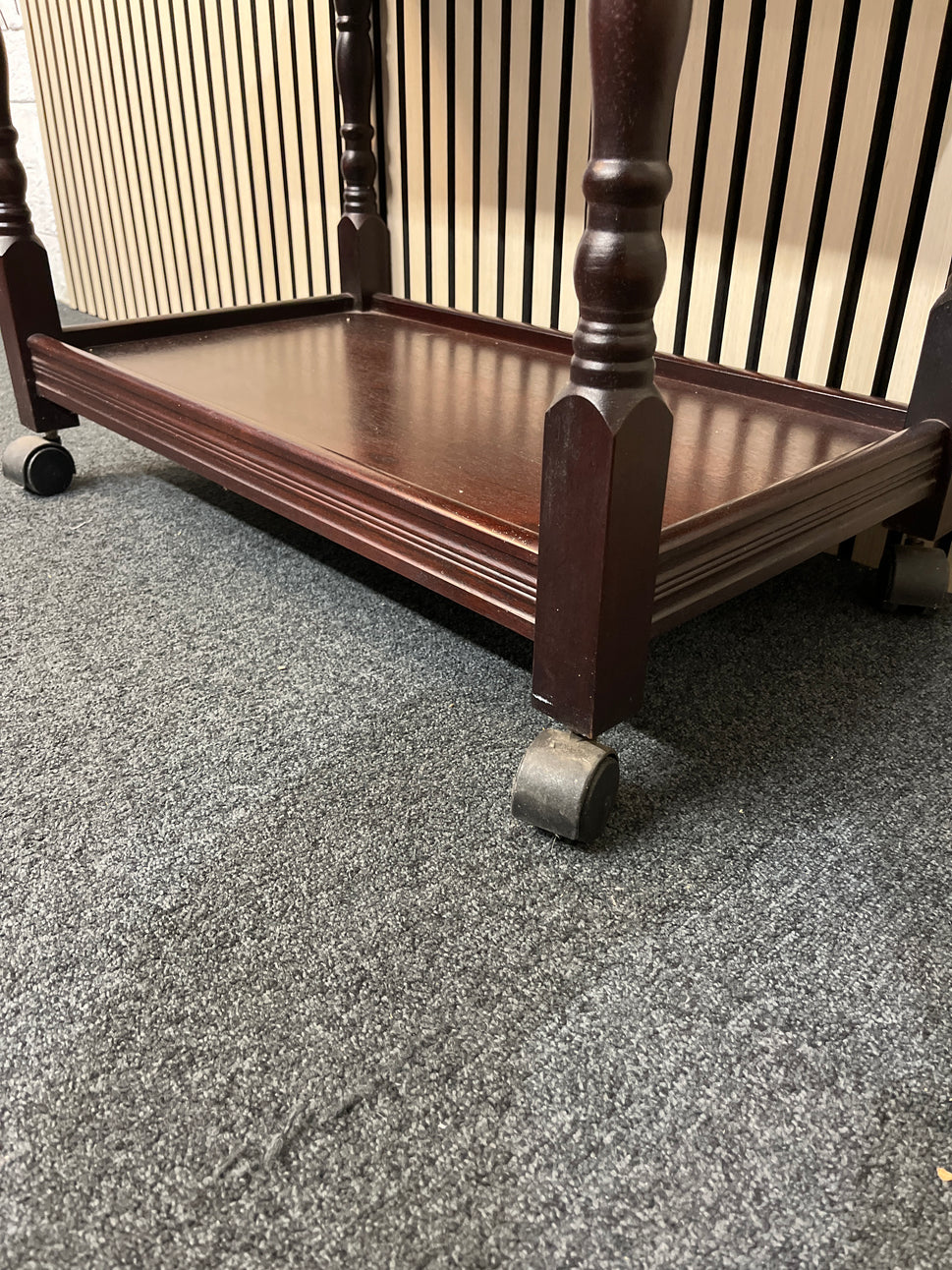 Mahogany tiered dumb waiter trolley on castors 3325