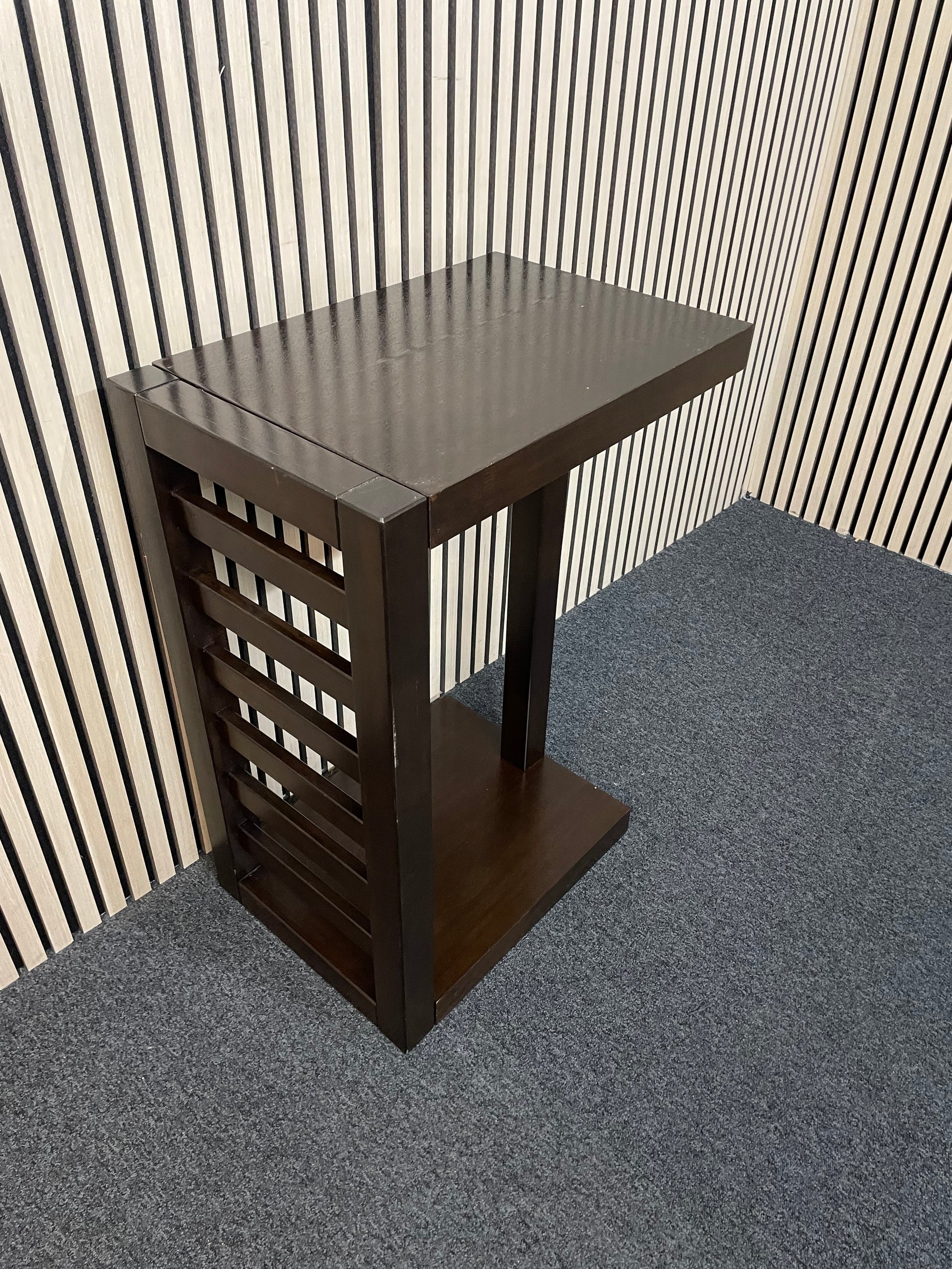 Modern darkwood box style lamp table (H 54 x W 40 x 34 cm) 4225