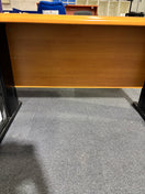 Switch 1200x800 cherry laminate straight desk with black cantilever frame 3 image