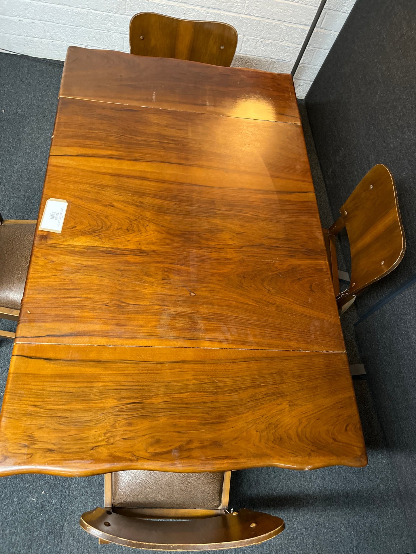 Retro extendable dark wood dining table(H  750 x W 900 - 1500 x D 900 mm)  with 4 no. matching chairs 1225