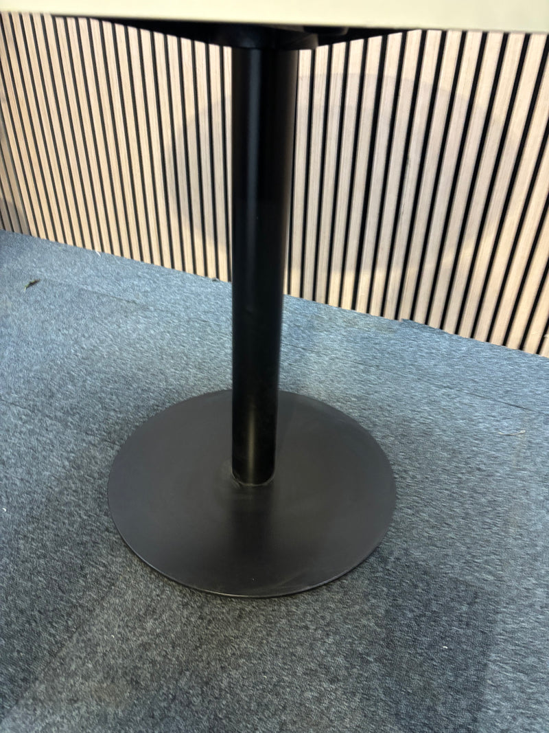 Monza circular dining table with flat black round base and white 800mm diameter table top