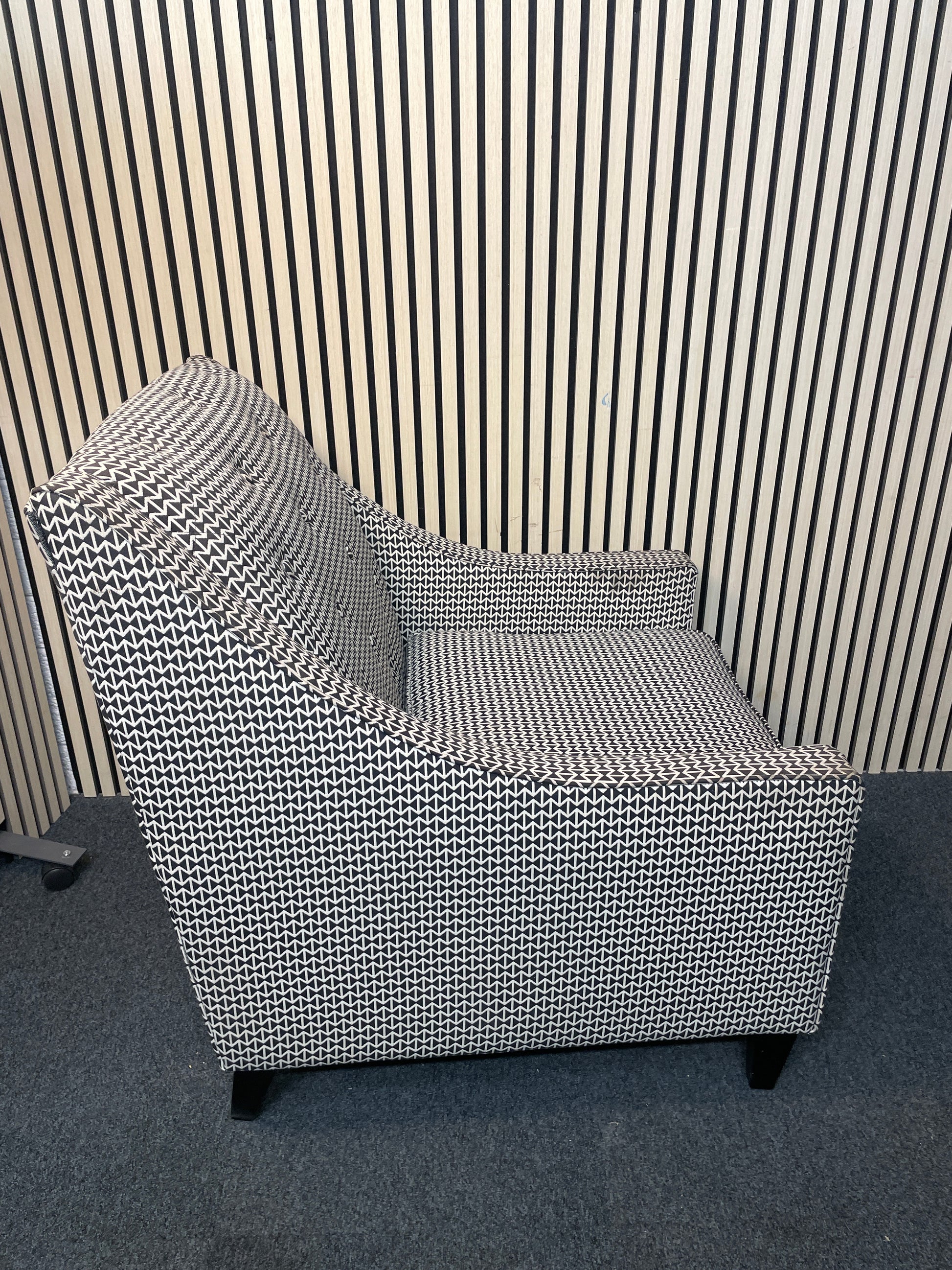 Large white and black patterned fabric highback armchair  3325