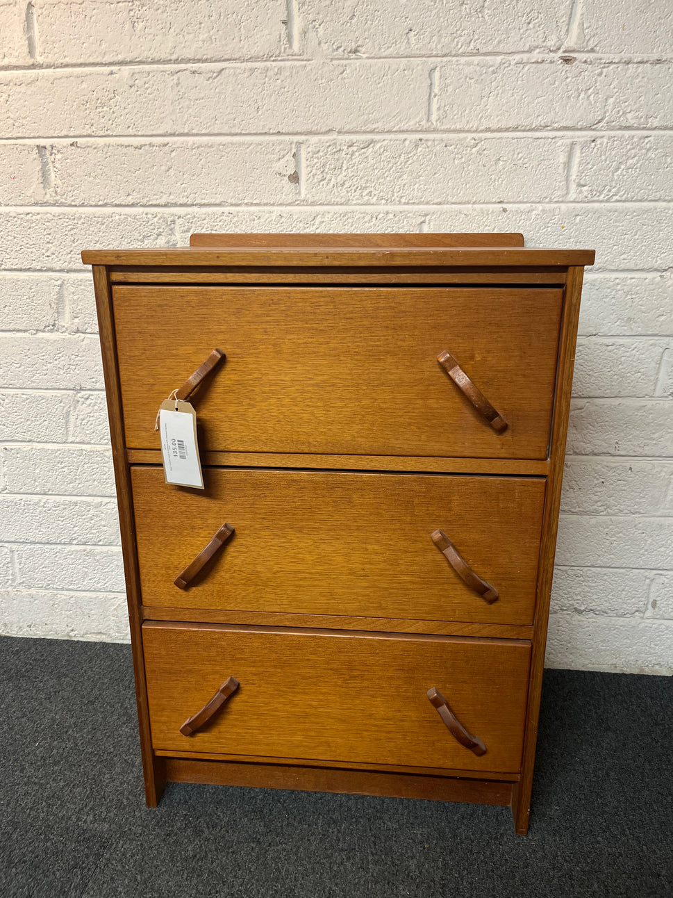 Pine 3 drawer chest of drawers with diagonal handles 3225