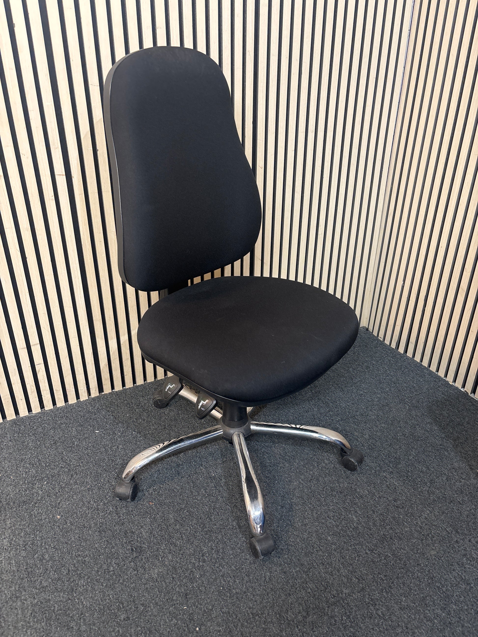 Black Fabric Home office swivel chair with 2 levers 43780