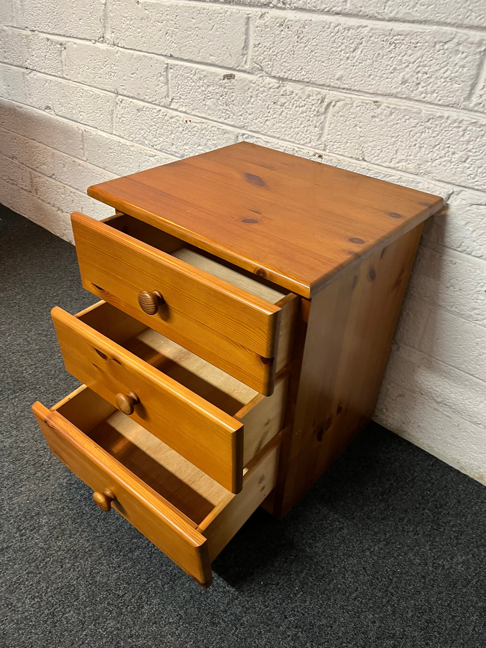 Solid pine 3 drawer bedside locker  1225