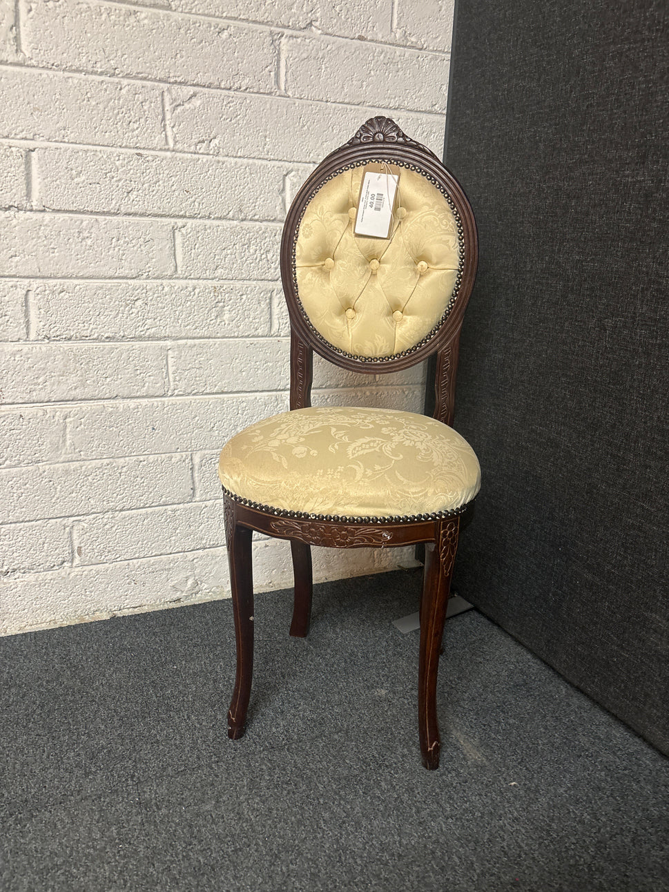 Italian limogue dining chair, button back cream fabric, mahogany frame 3225