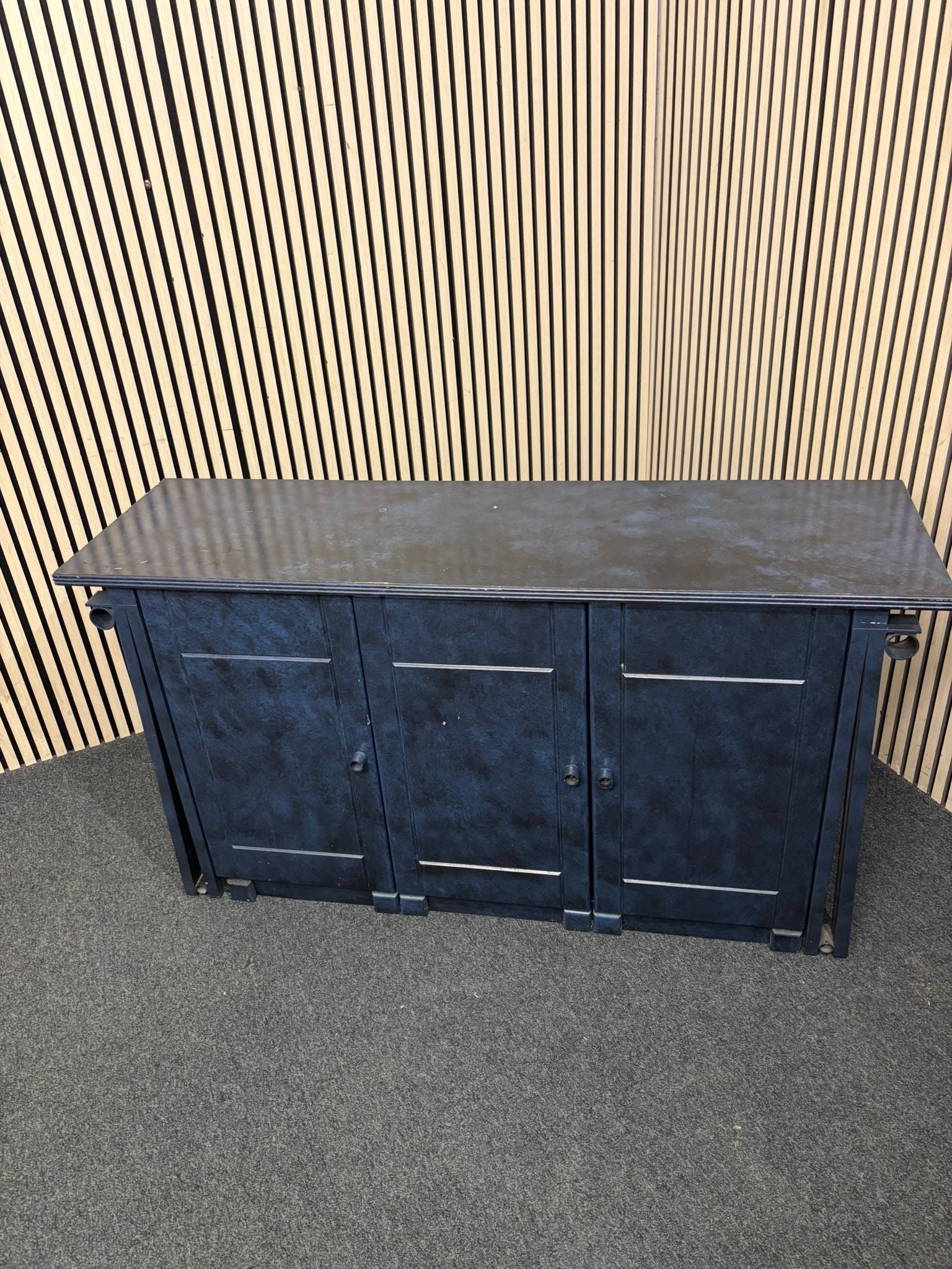 Ornate Al frank style dark blue 3 door sideboard (H 80 x W 148 x D 44 cm) 2226