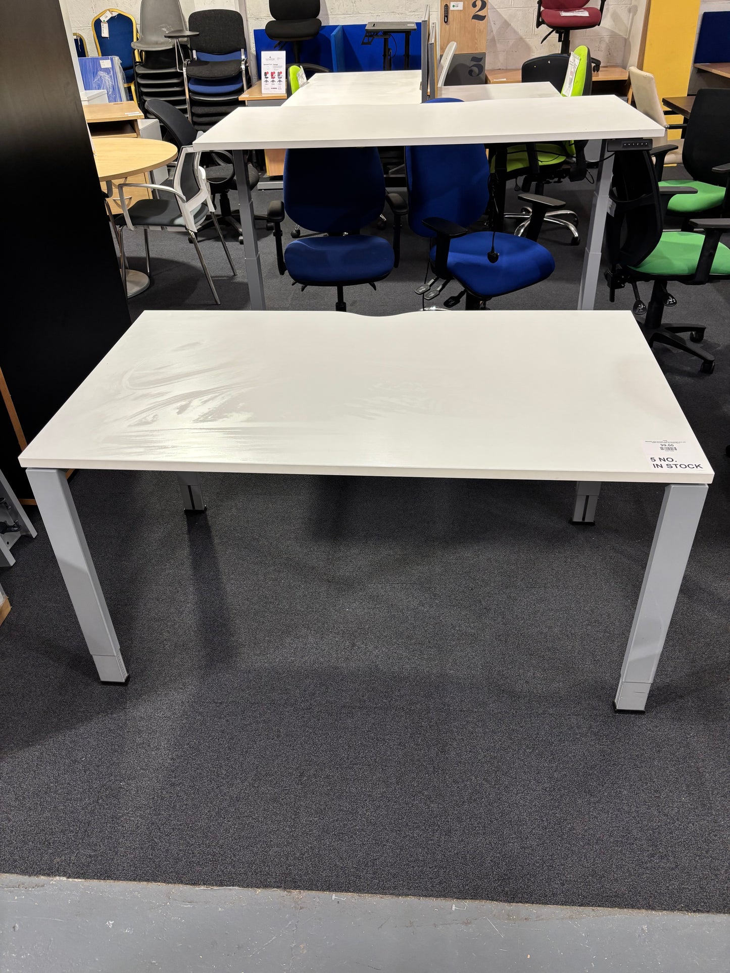 1600x800 white laminate scallop top straight desk with metal manual height adjustable frame