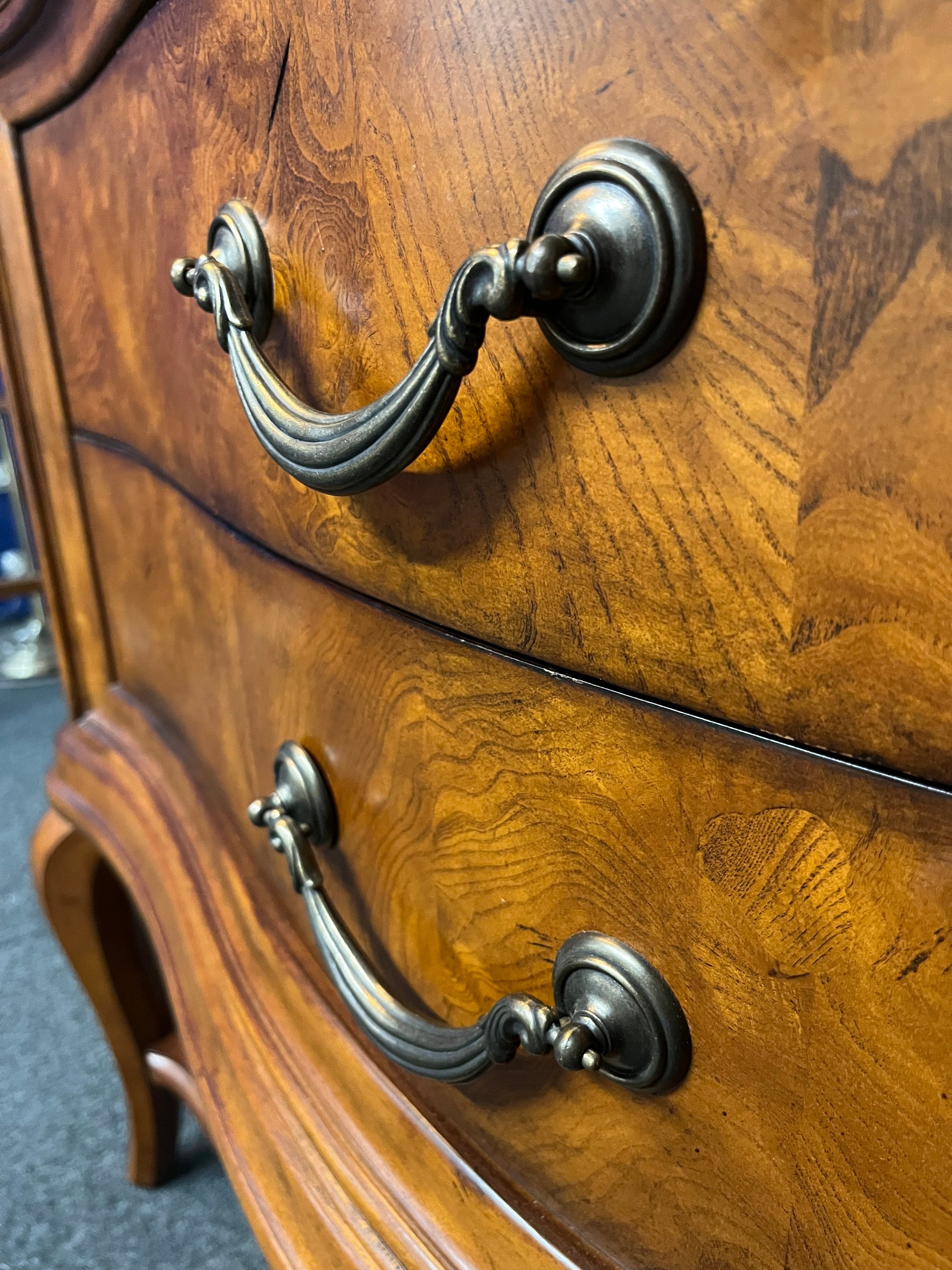 Solid mahogany stained large 2 drawer chest with green granite top and base shelf (H 88 x W 103 x D 51 cm) 2225