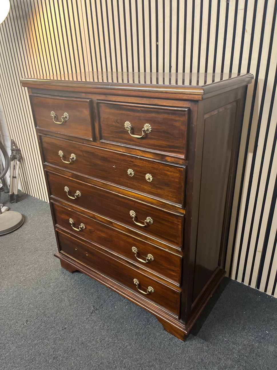 Solid Mahogany chest of drawers 4+2 (H 120 x W 100 x D 49 cm) 43823