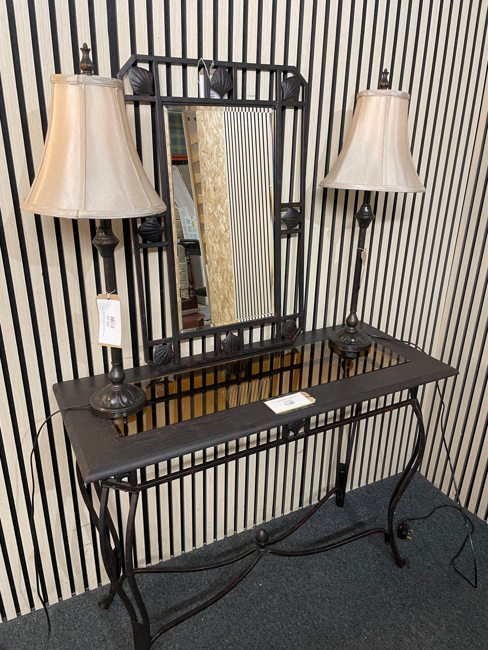 Black and glass console table (H 76 x W 102 x D 42 cm) 3126