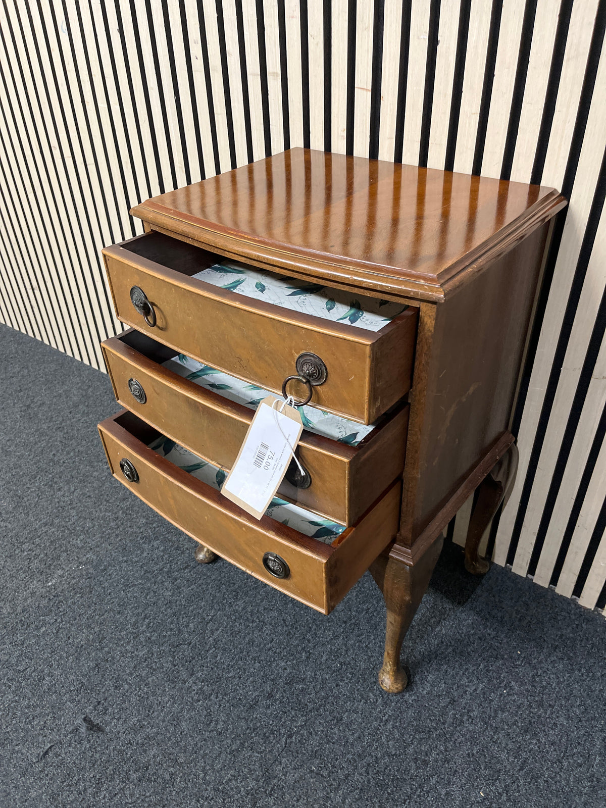 Small Ornate dark wood 3 drawer unit (H 70 x W 45 x D 33 cm)  44380