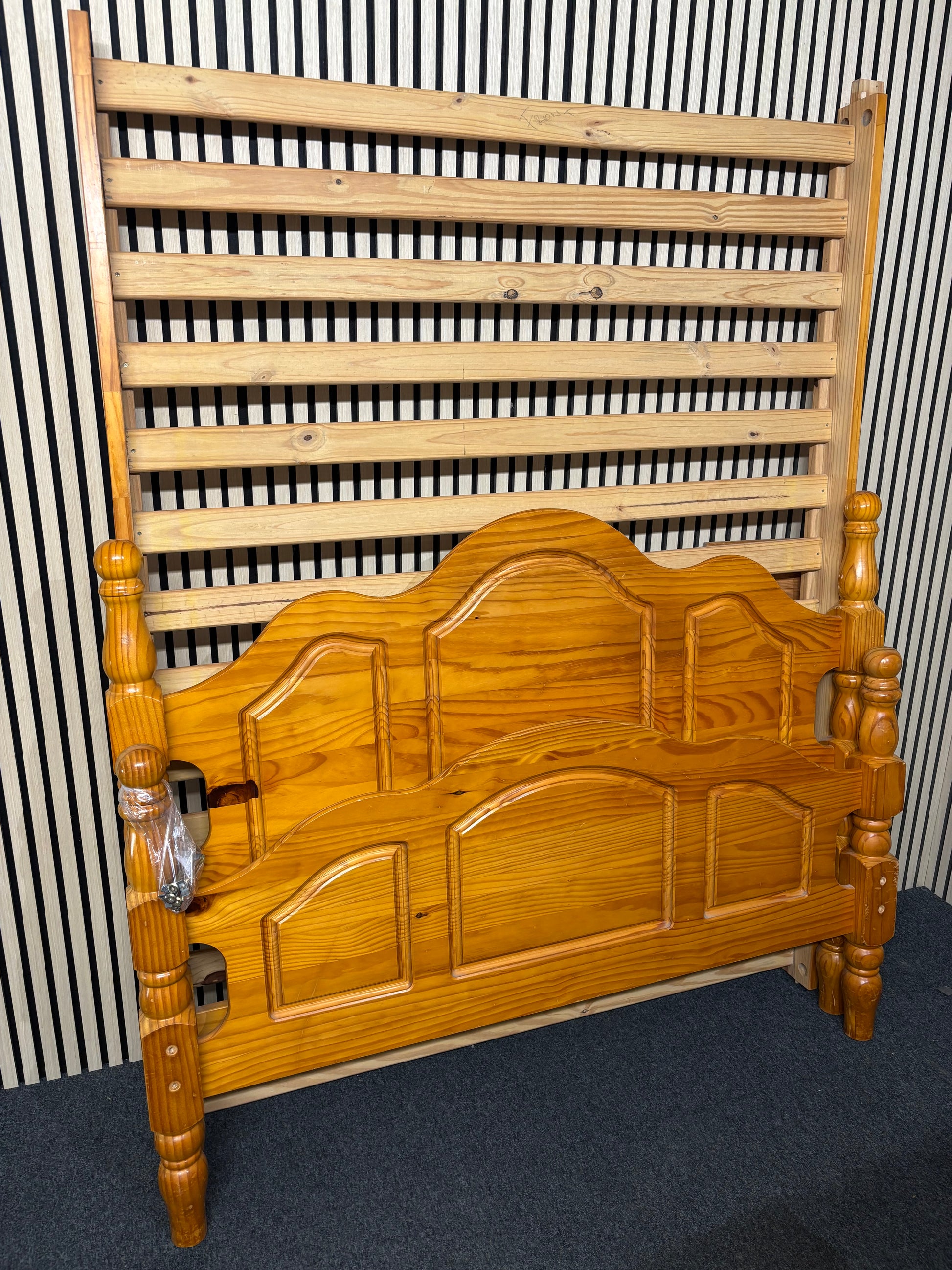 4ft 6 solid Pine high end bed frame