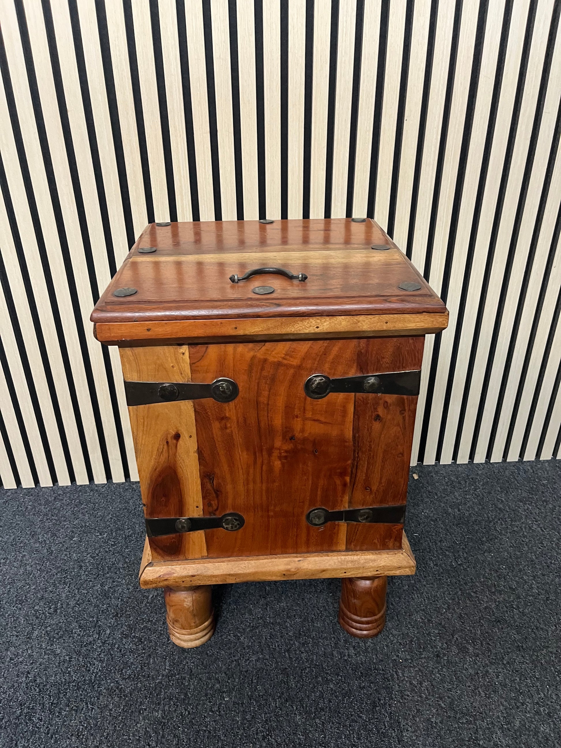 Solid teak 1 drawer unit 2325