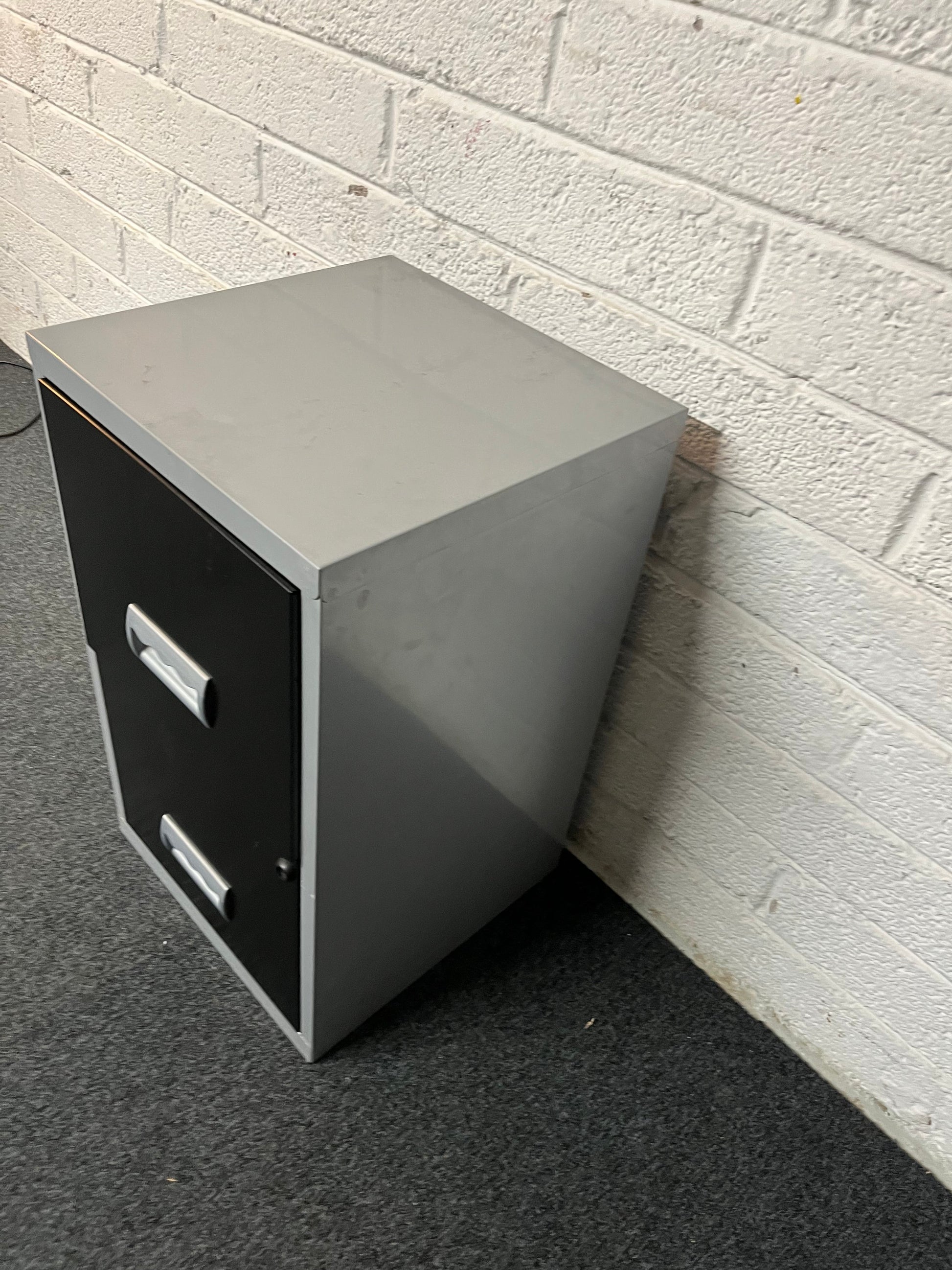 SECONDHAND Small black and grey metal A4 filing cabinet (no lock)