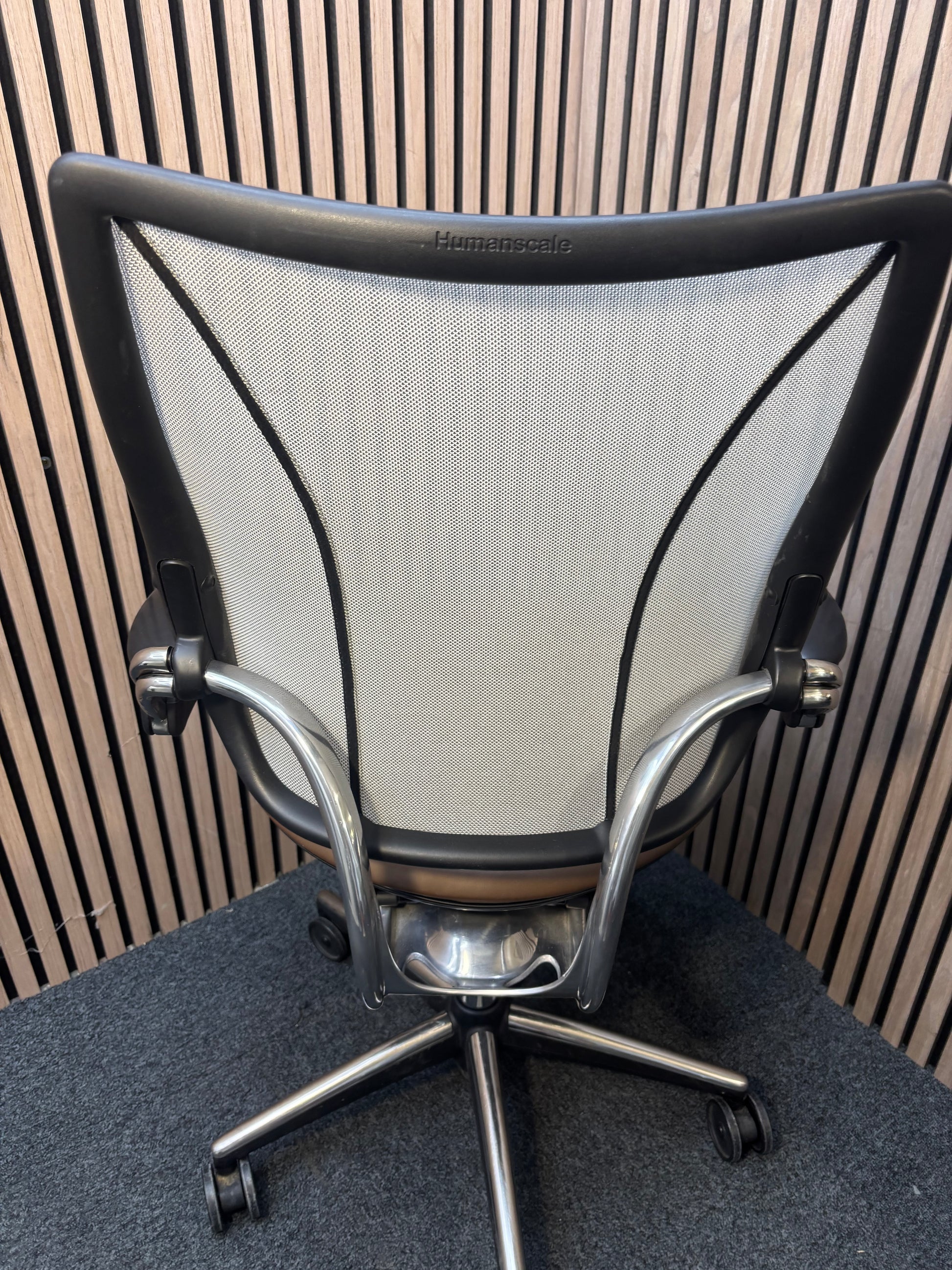 Humanscale Libery task swivel chair with mesh back and dark brown leather seat   J3913