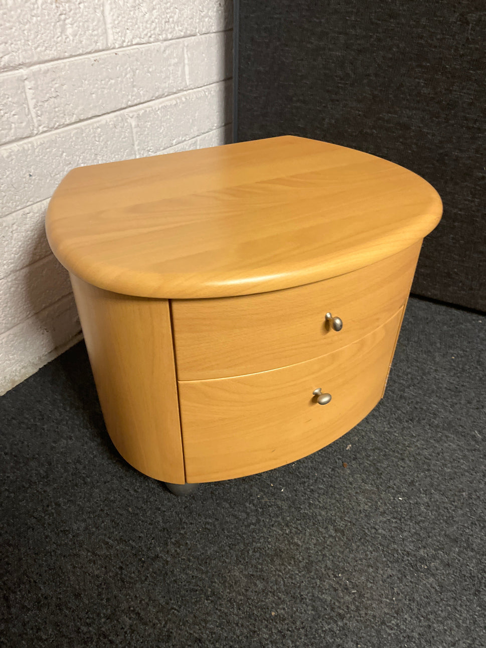 Bow fronted 2 drawer bedside locker in beech (H 41 x W 60 x D 45 cm) 3225