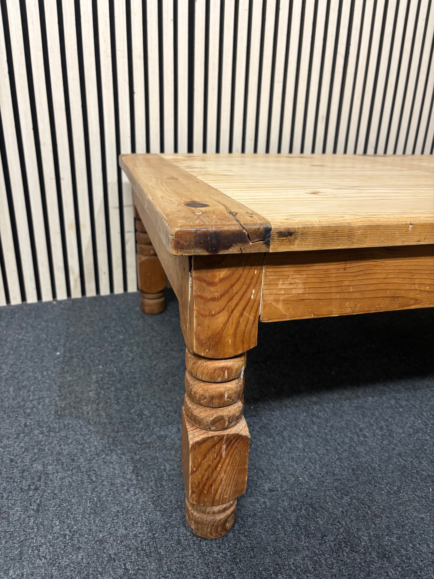 Natural pine low rectangular coffee table (H 41 x W 120 x D 80 cm) 3126