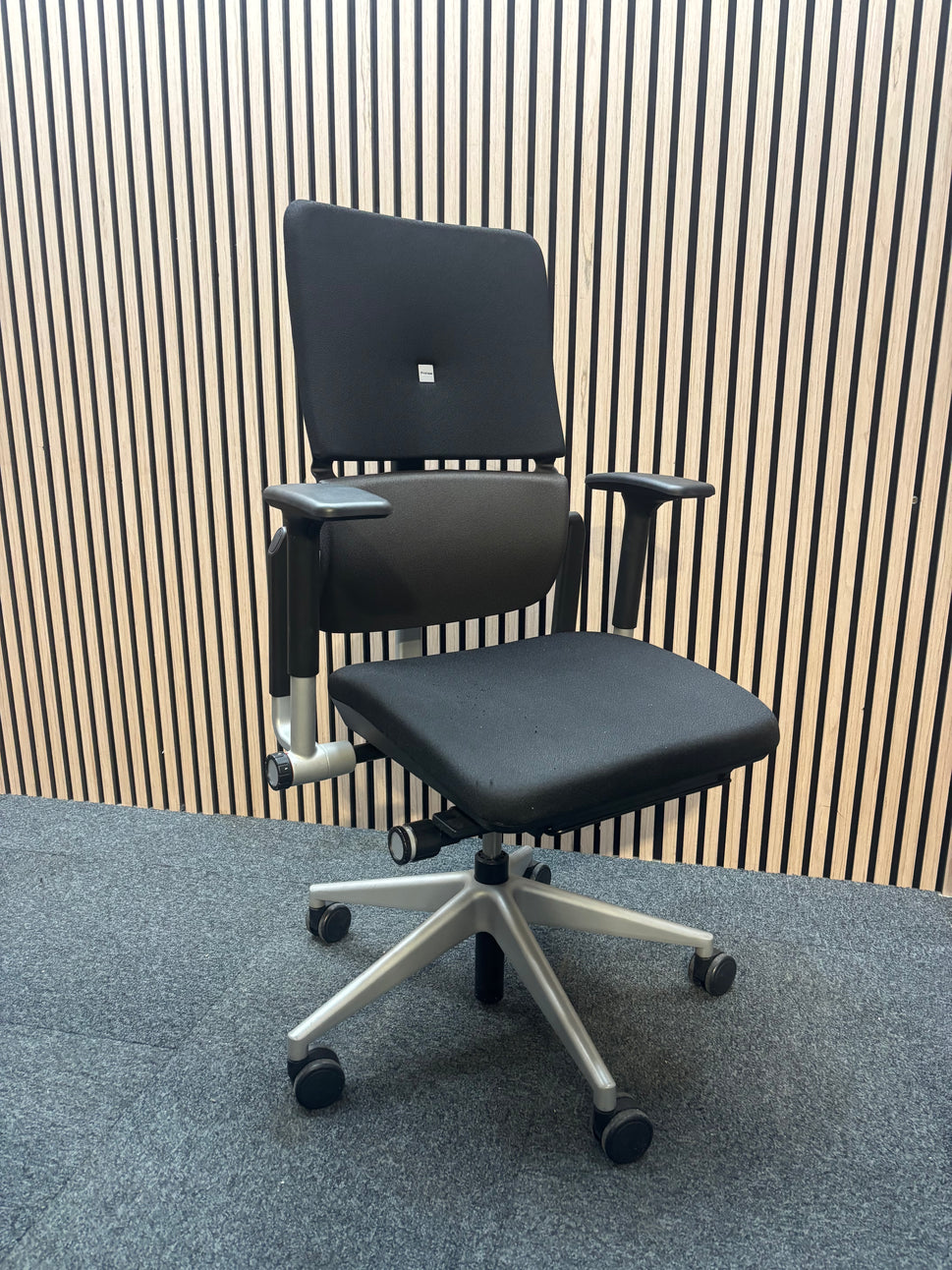 Steelcase PLEASE Ergonomic swivel chair with black fabric seat and back with height adjustable arms. Price inc VAT, Large Qtys Available