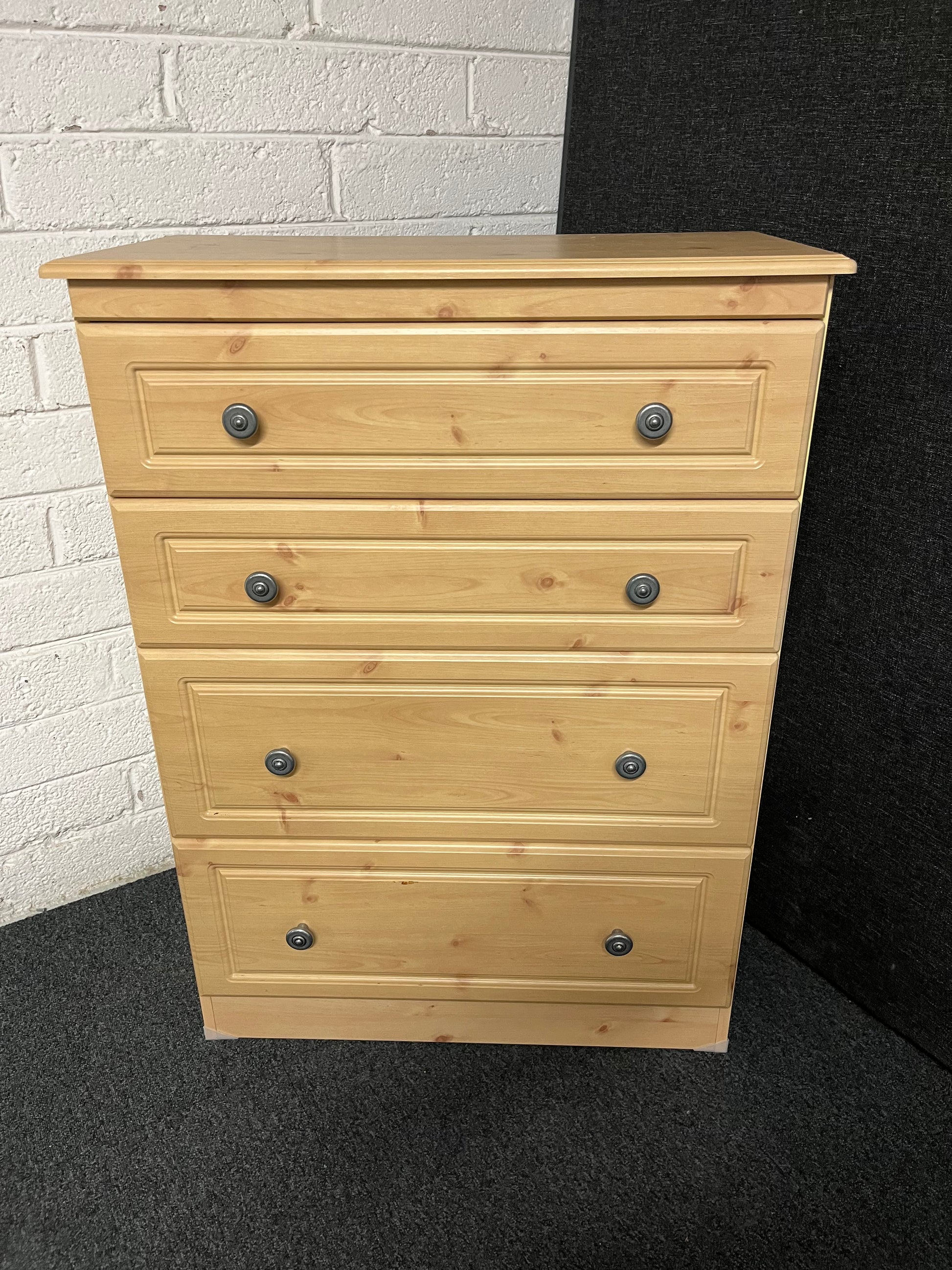 Maple 4 drawer chest of drawer (H 1050 x W 770 x D 400 mm)  1225