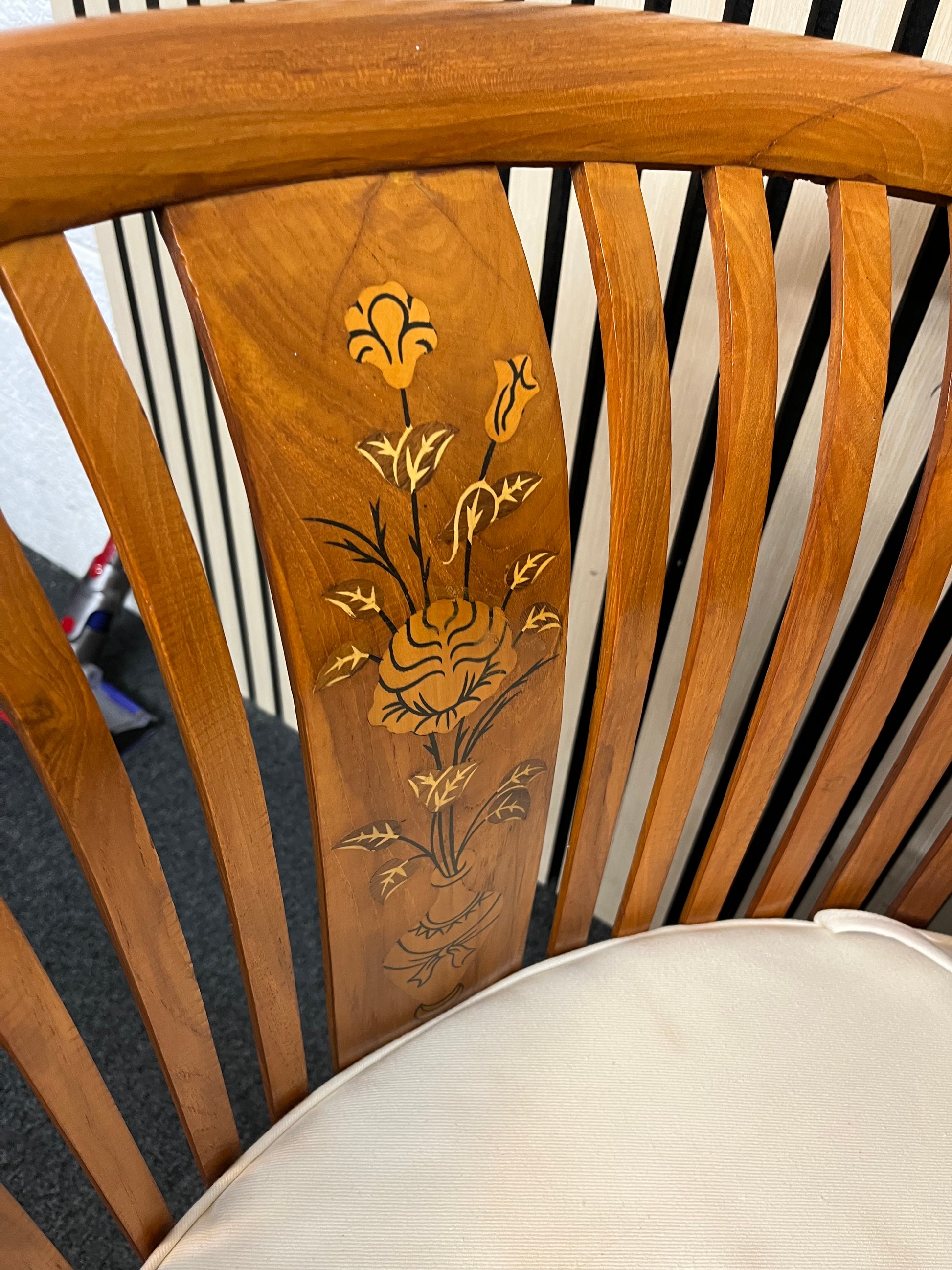 Indonesian solid teak conservatory set 2+2+1+coffee table with white fabric cushions  1126