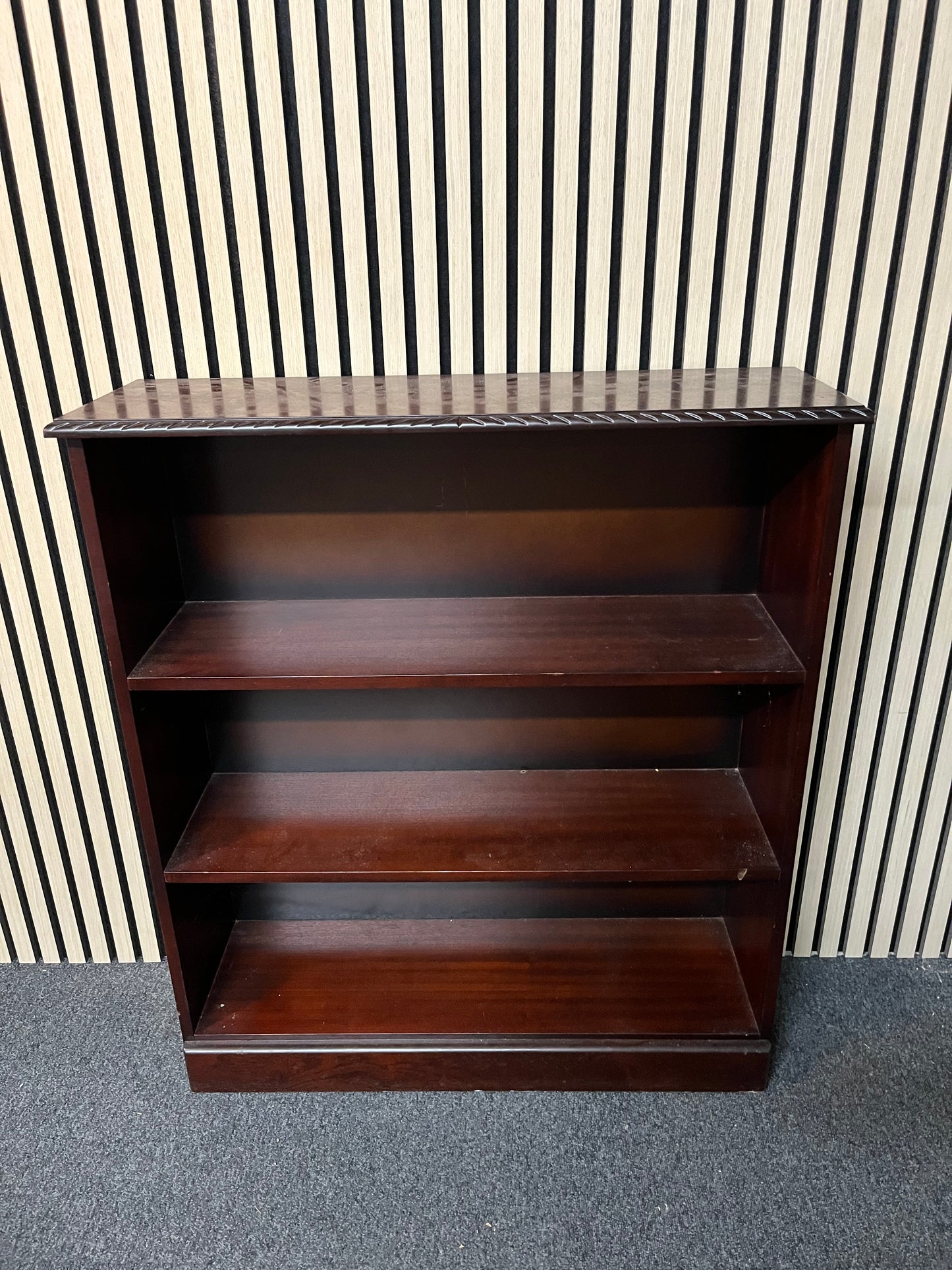 Low mahogany  bookshelf (H 93 x W 81 x D 26 cm) 1325