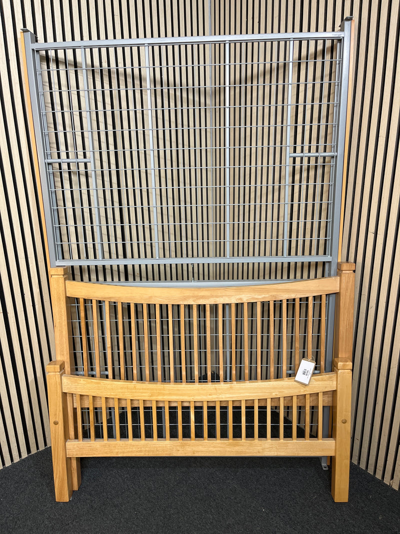 Beech and metal 4ft bedframe   44585