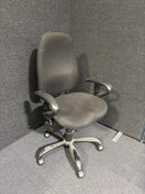 Switch Secondhand mixed fabric swivel chair with arms and height adjustable seat 3 image