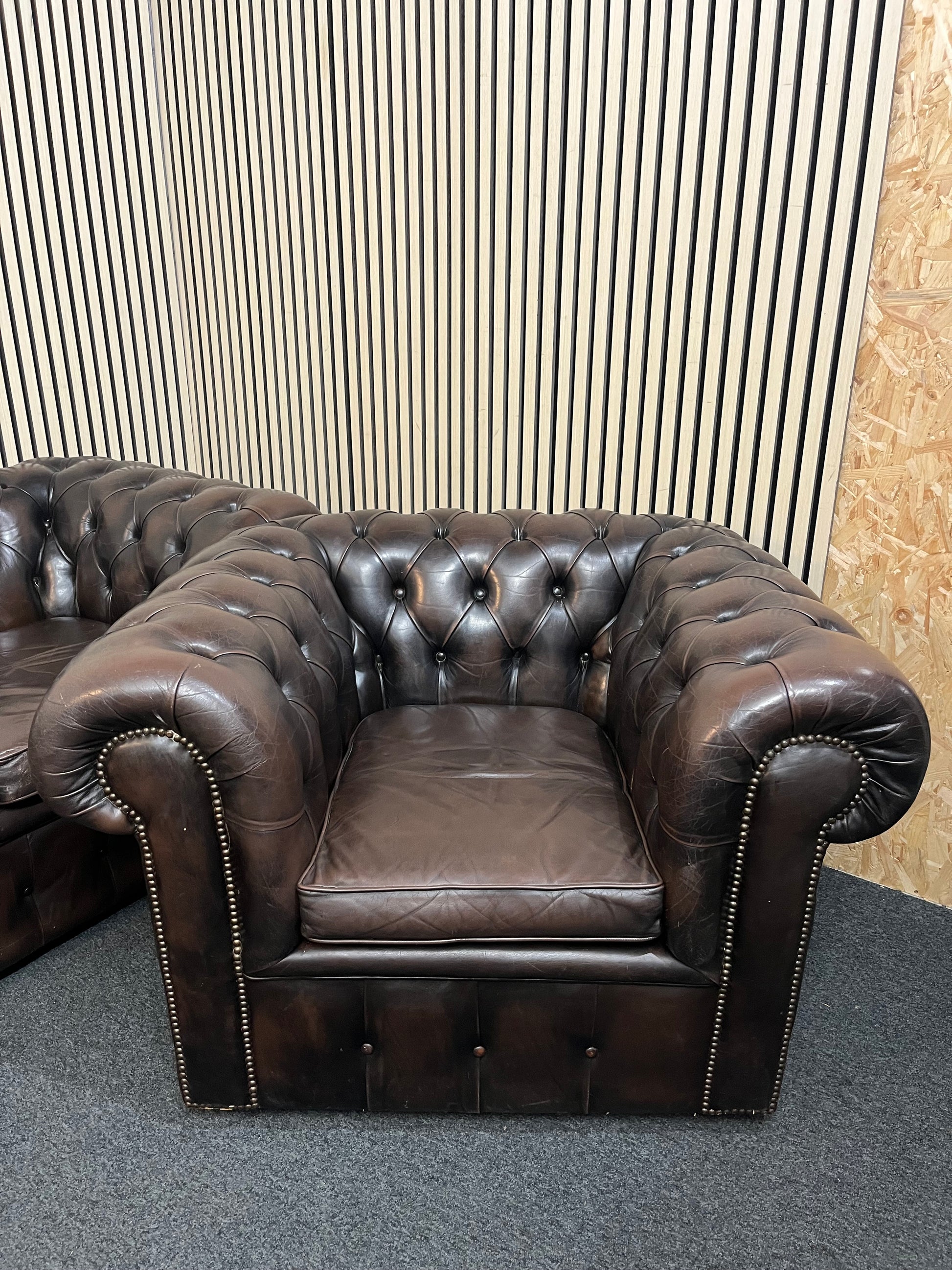 3+1 seater dark brown leather chesterfield sofa suite 43507